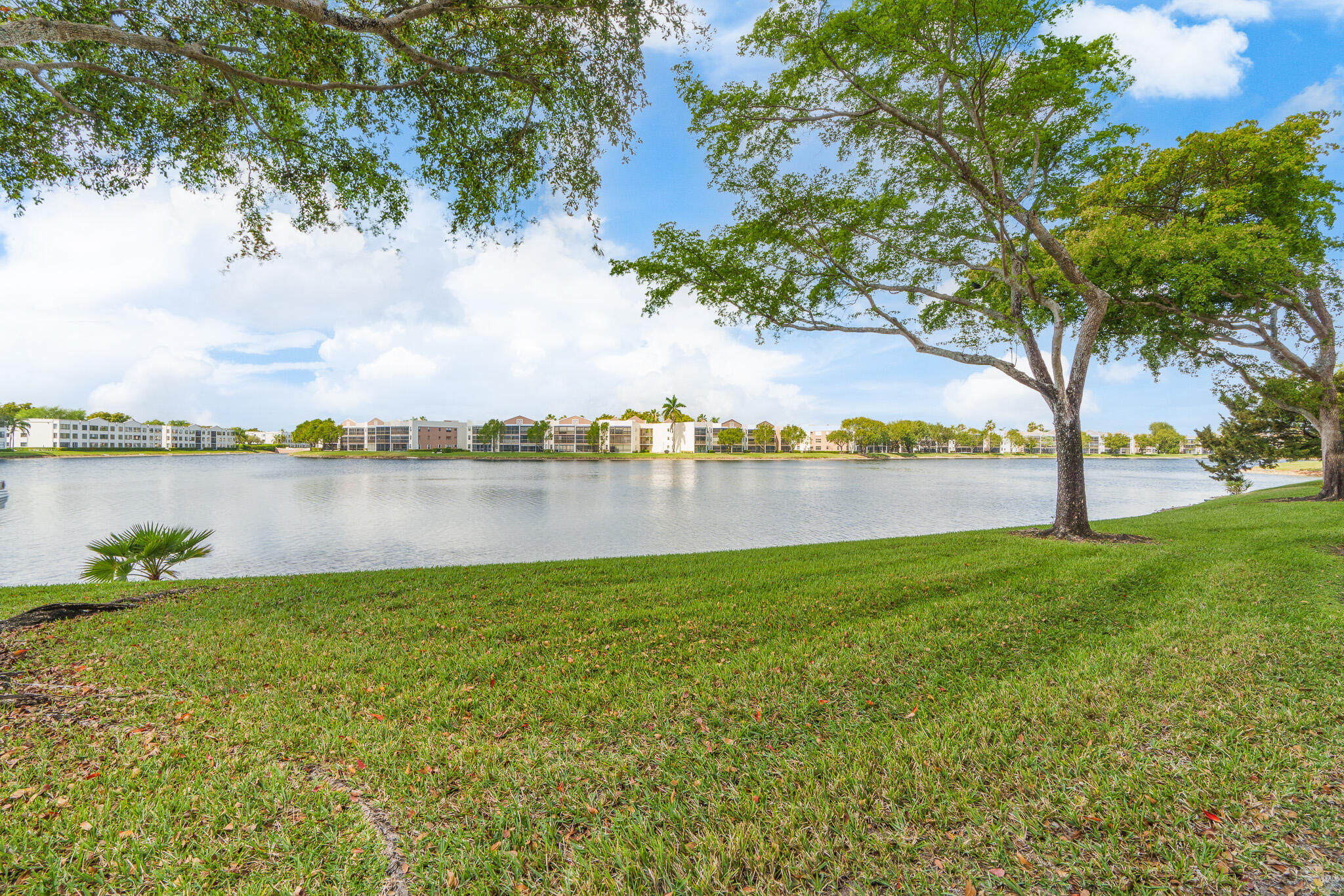 7623 Southampton #102, Tamarac FL 33321