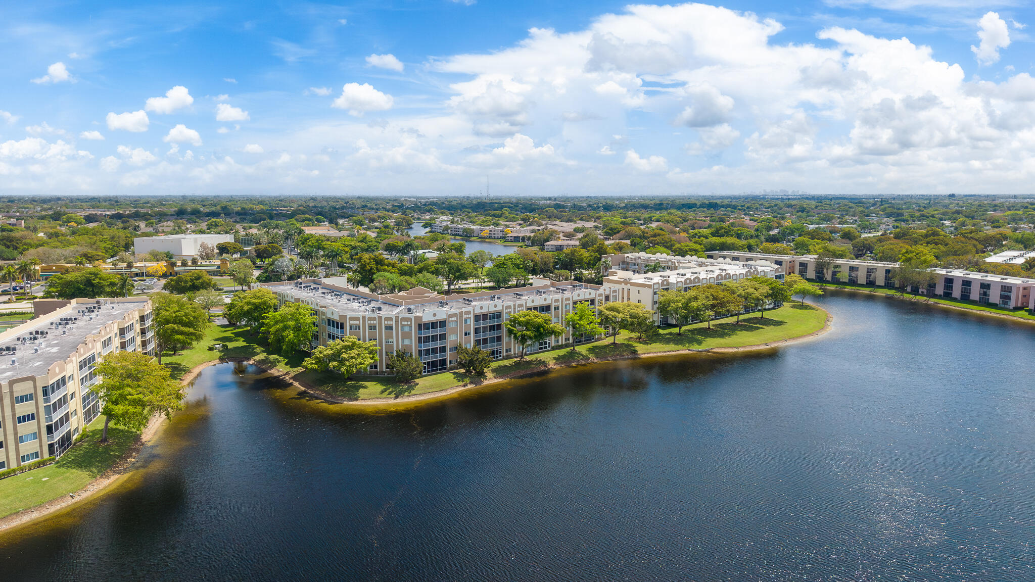 7623 Southampton #102, Tamarac FL 33321