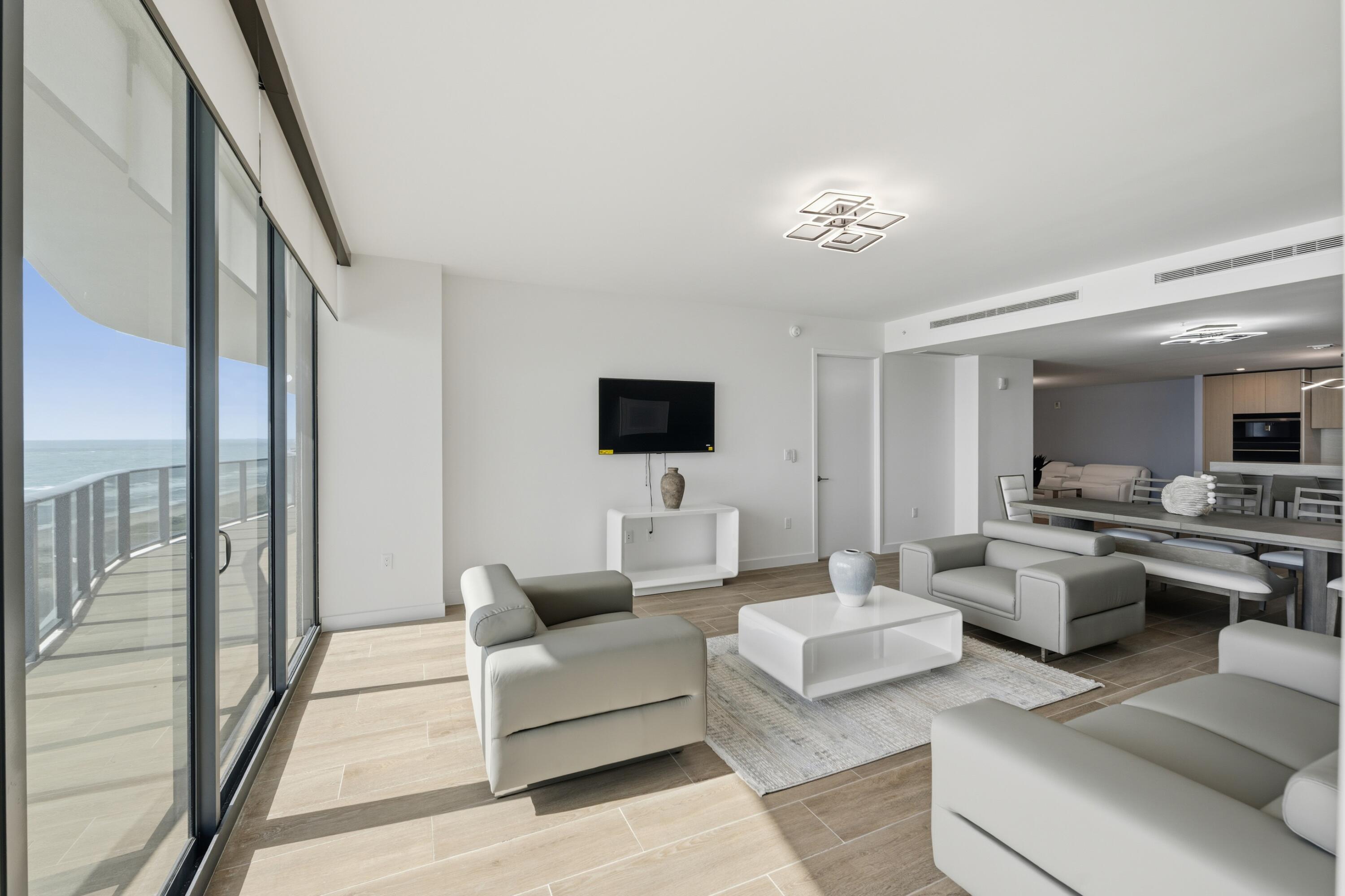 900 N Ocean #802, Pompano Beach FL 33062