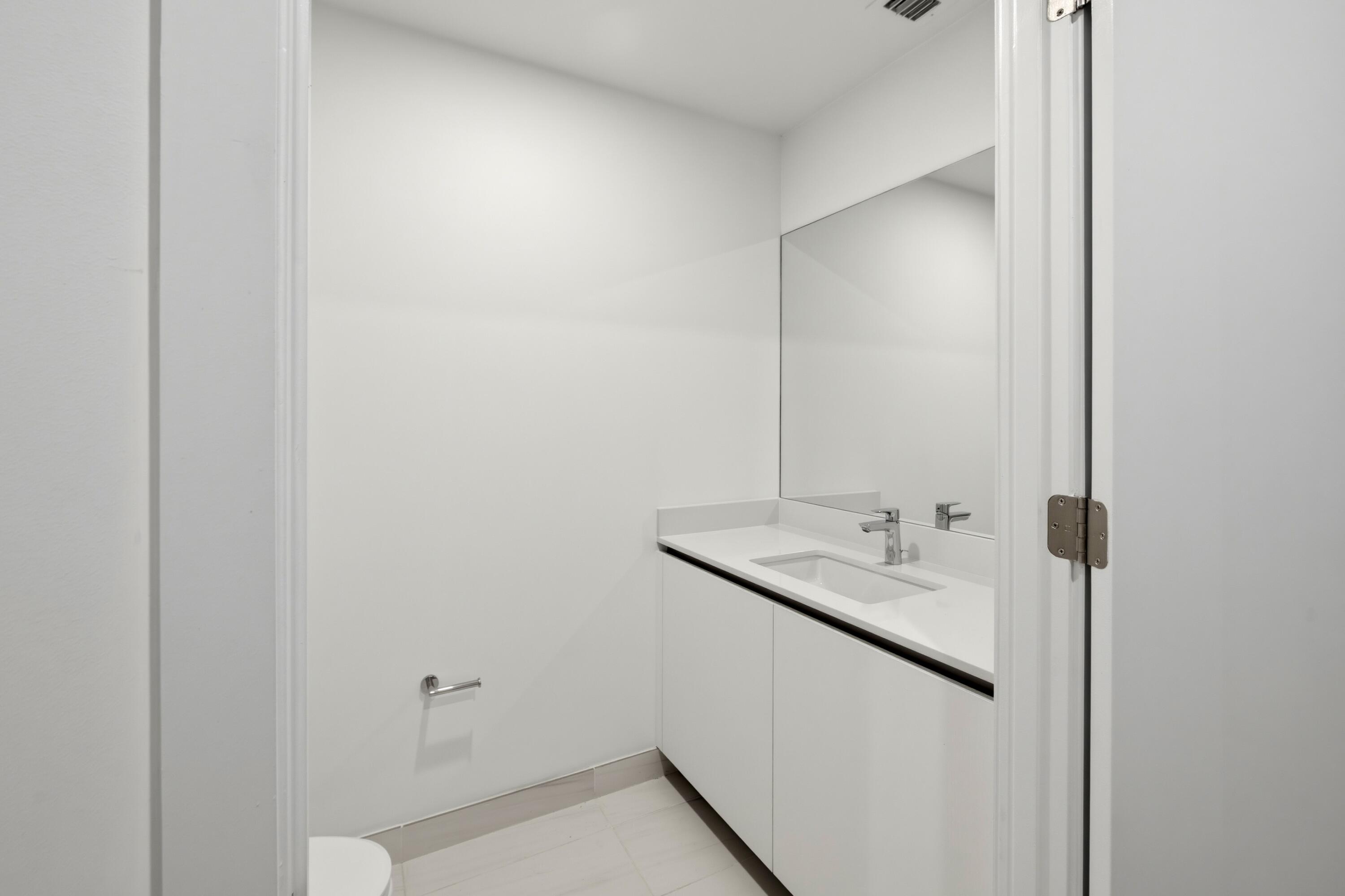 900 N Ocean #802, Pompano Beach FL 33062
