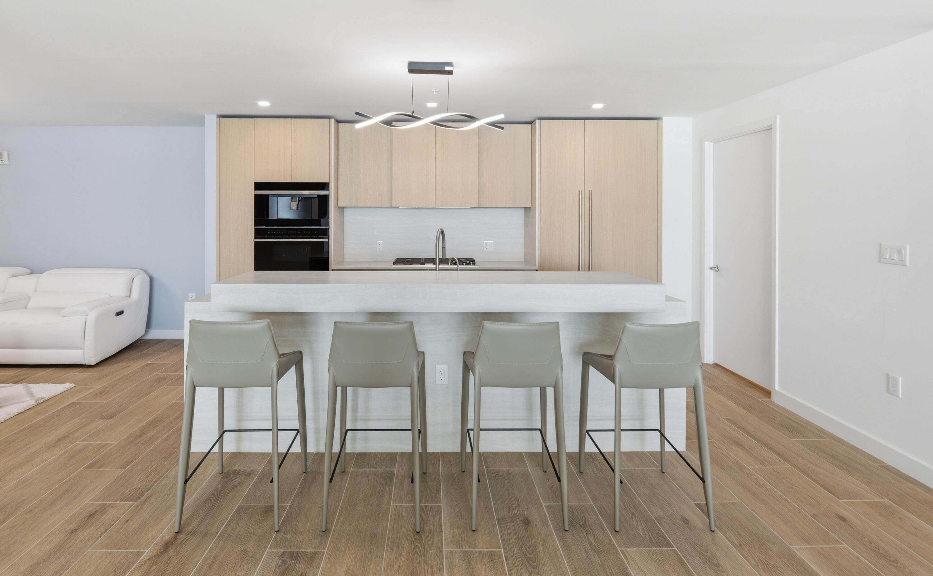 900 N Ocean #802, Pompano Beach FL 33062