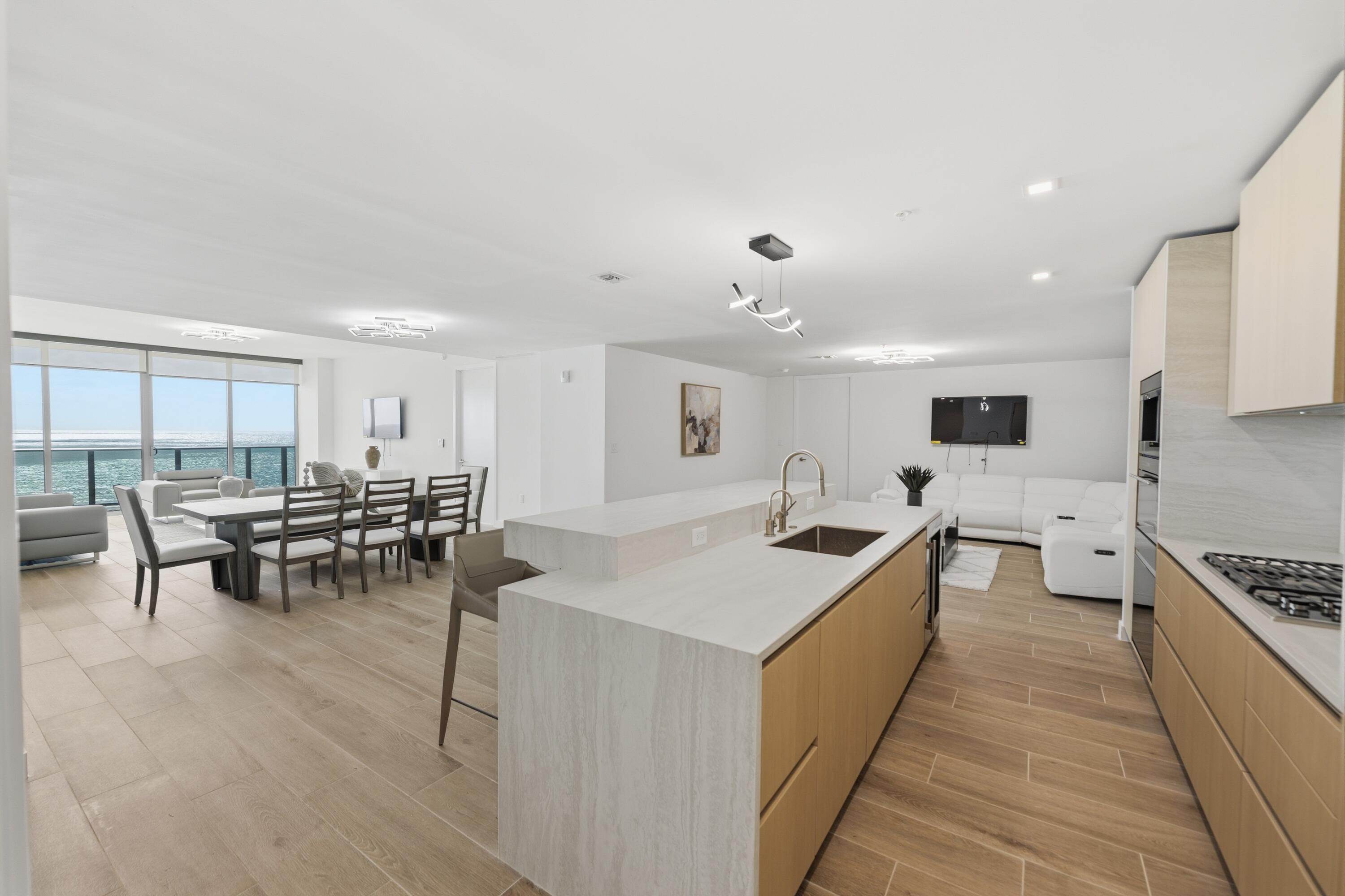 900 N Ocean #802, Pompano Beach FL 33062