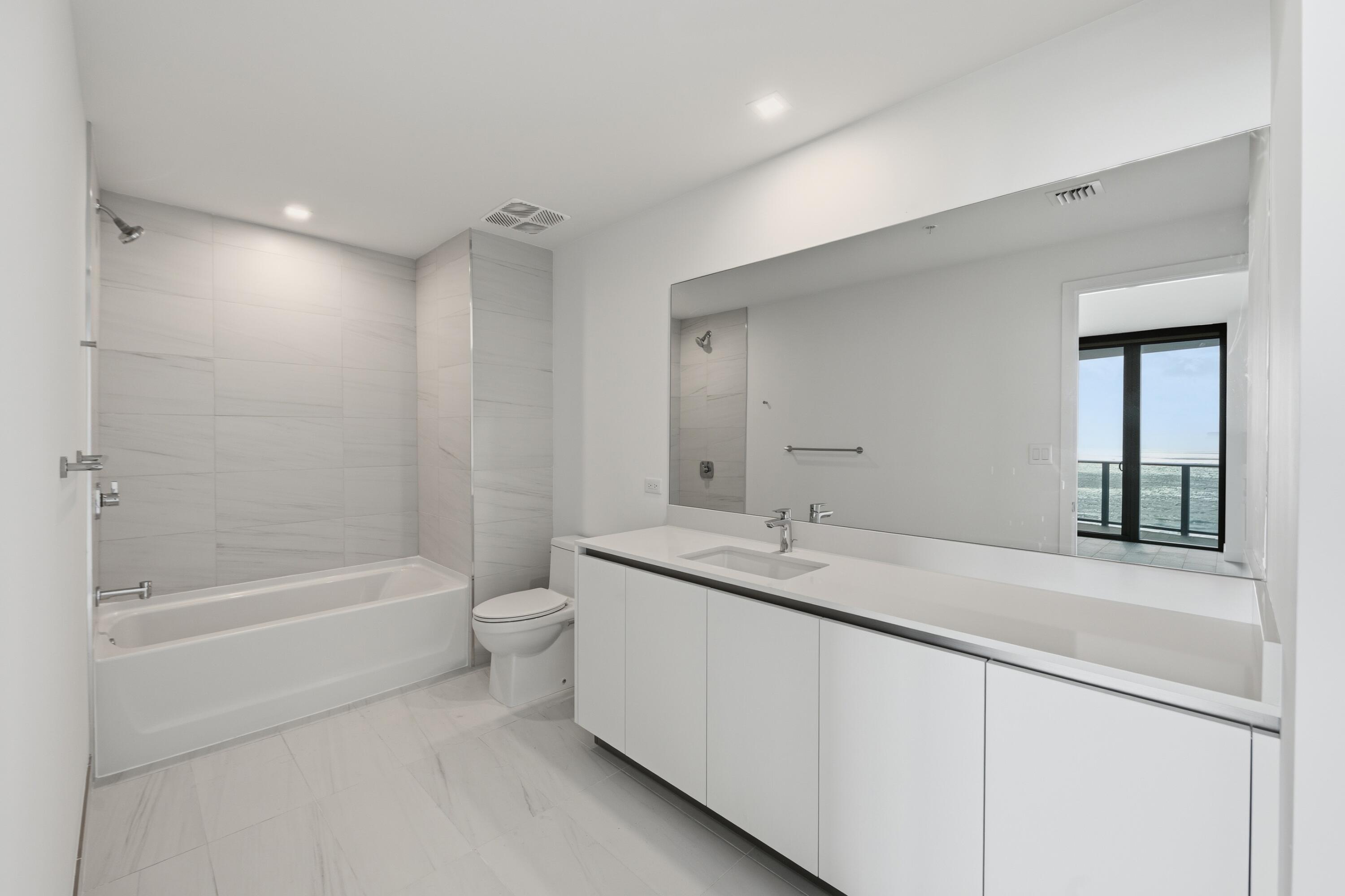900 N Ocean #802, Pompano Beach FL 33062