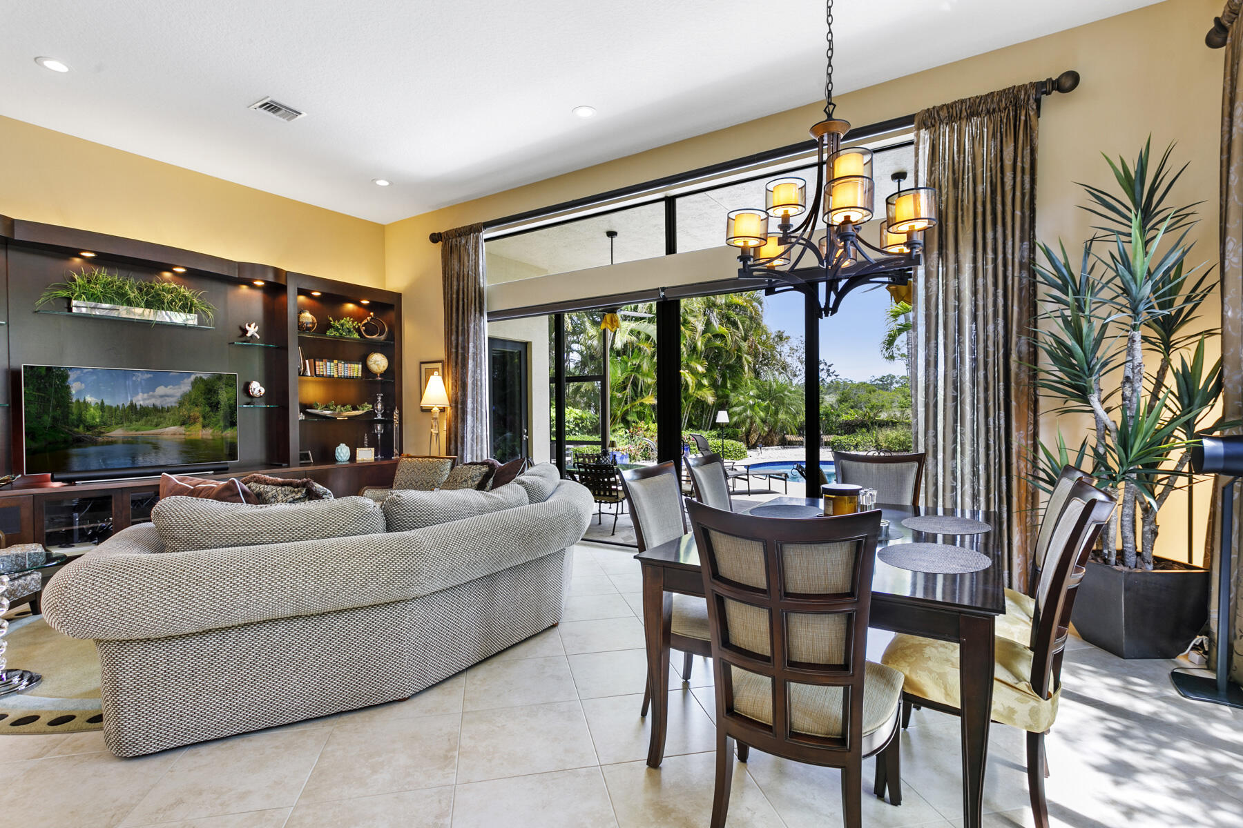 6700 Fox Hollow, West Palm Beach FL 33412