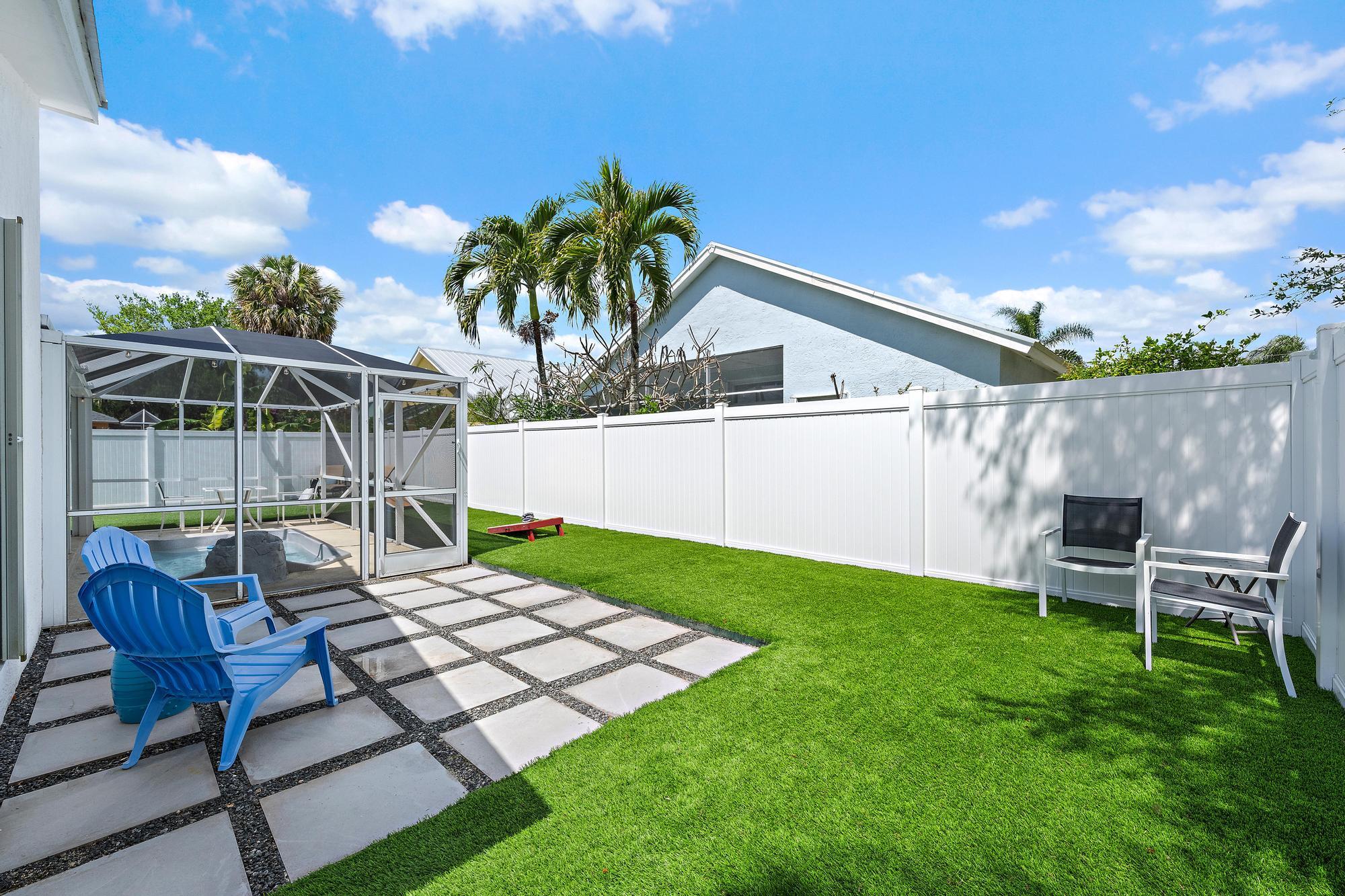 6325 Drake, Jupiter FL 33458