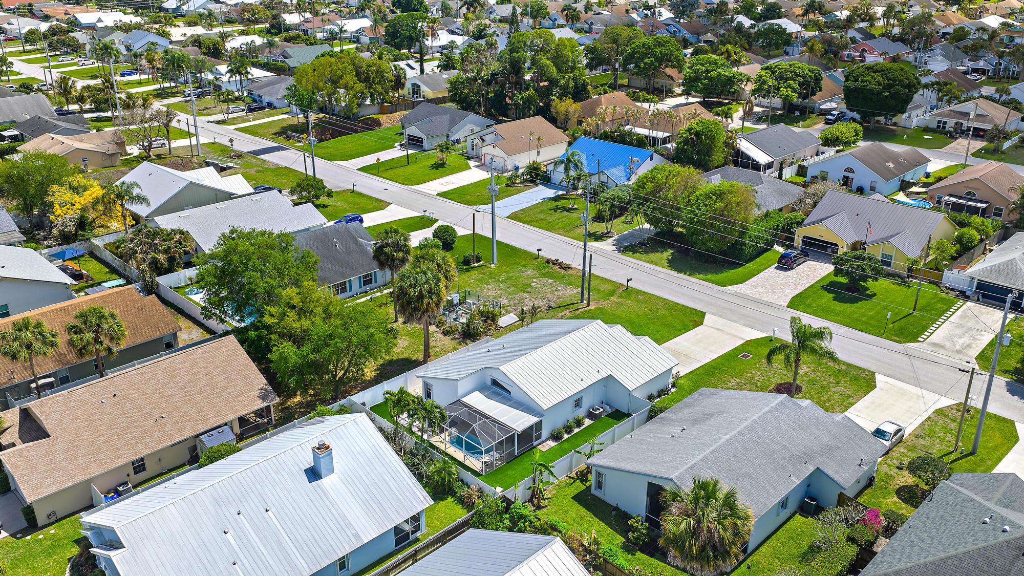 6325 Drake, Jupiter FL 33458