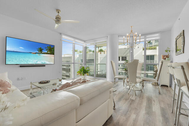 111 SE 8th #705, Fort Lauderdale FL 33301