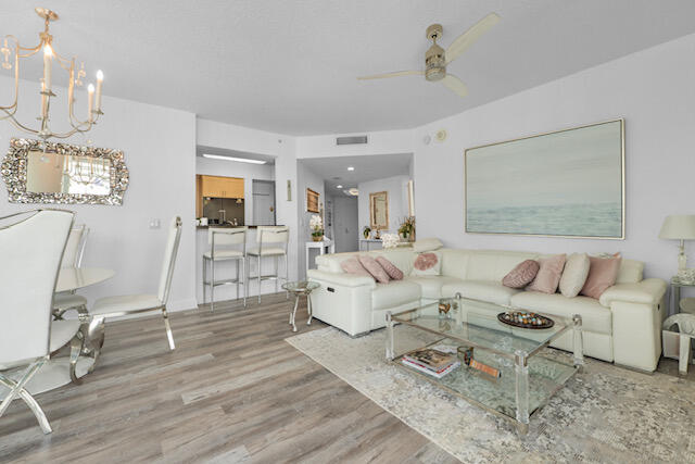 111 SE 8th #705, Fort Lauderdale FL 33301