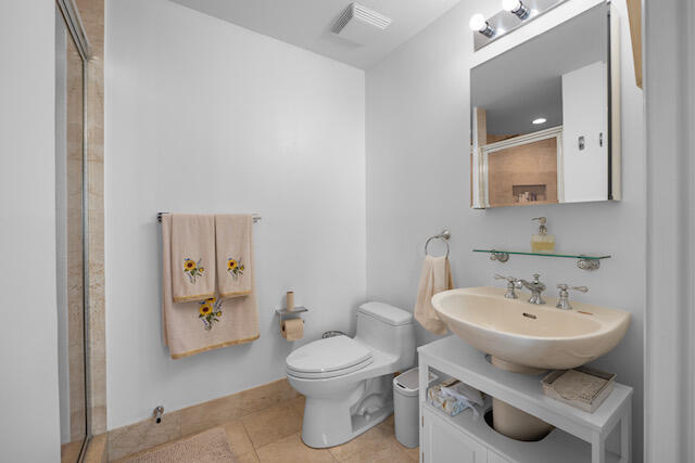 111 SE 8th #705, Fort Lauderdale FL 33301