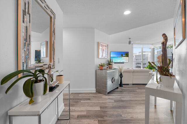 111 SE 8th #705, Fort Lauderdale FL 33301