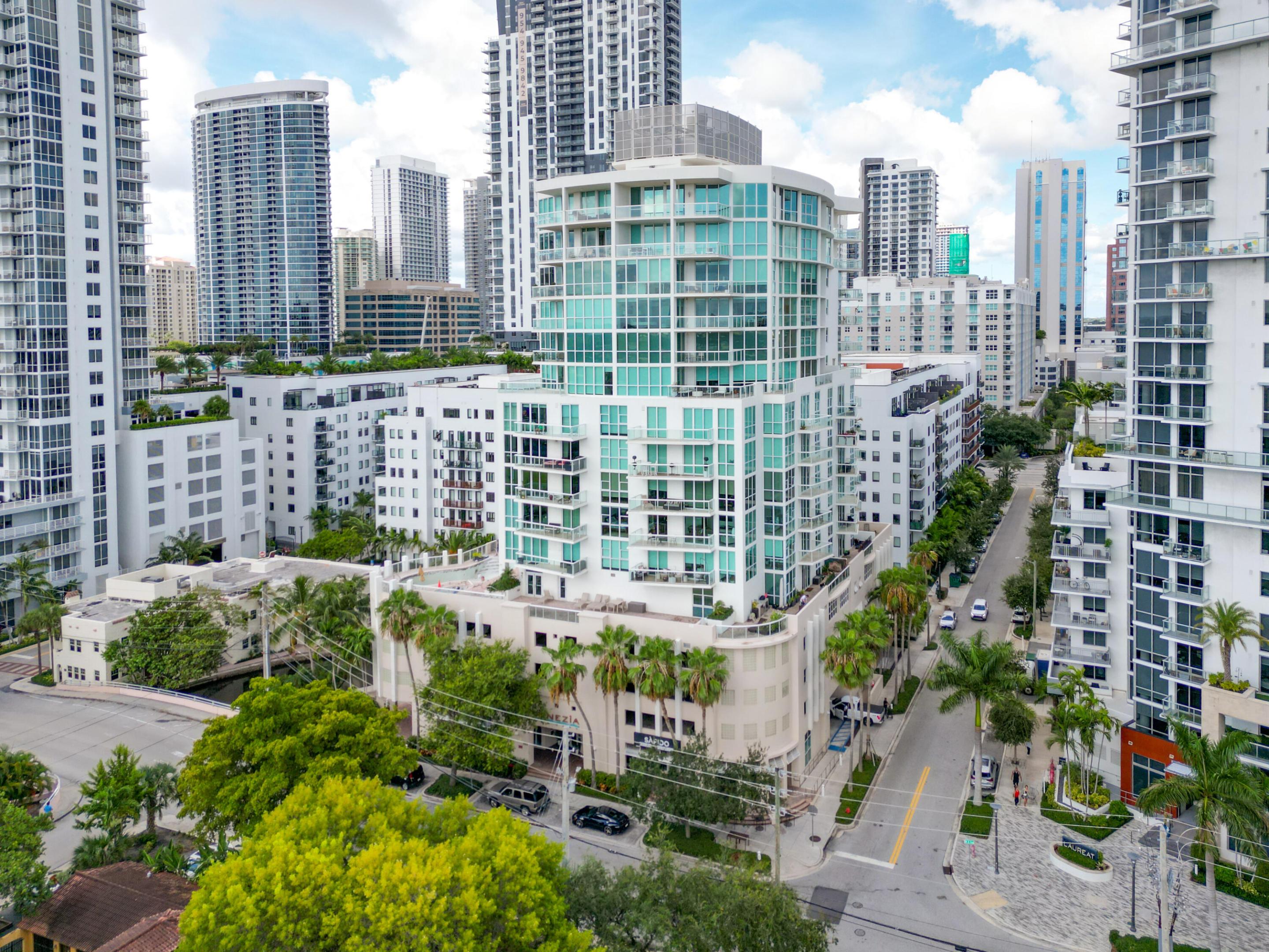 111 SE 8th #705, Fort Lauderdale FL 33301