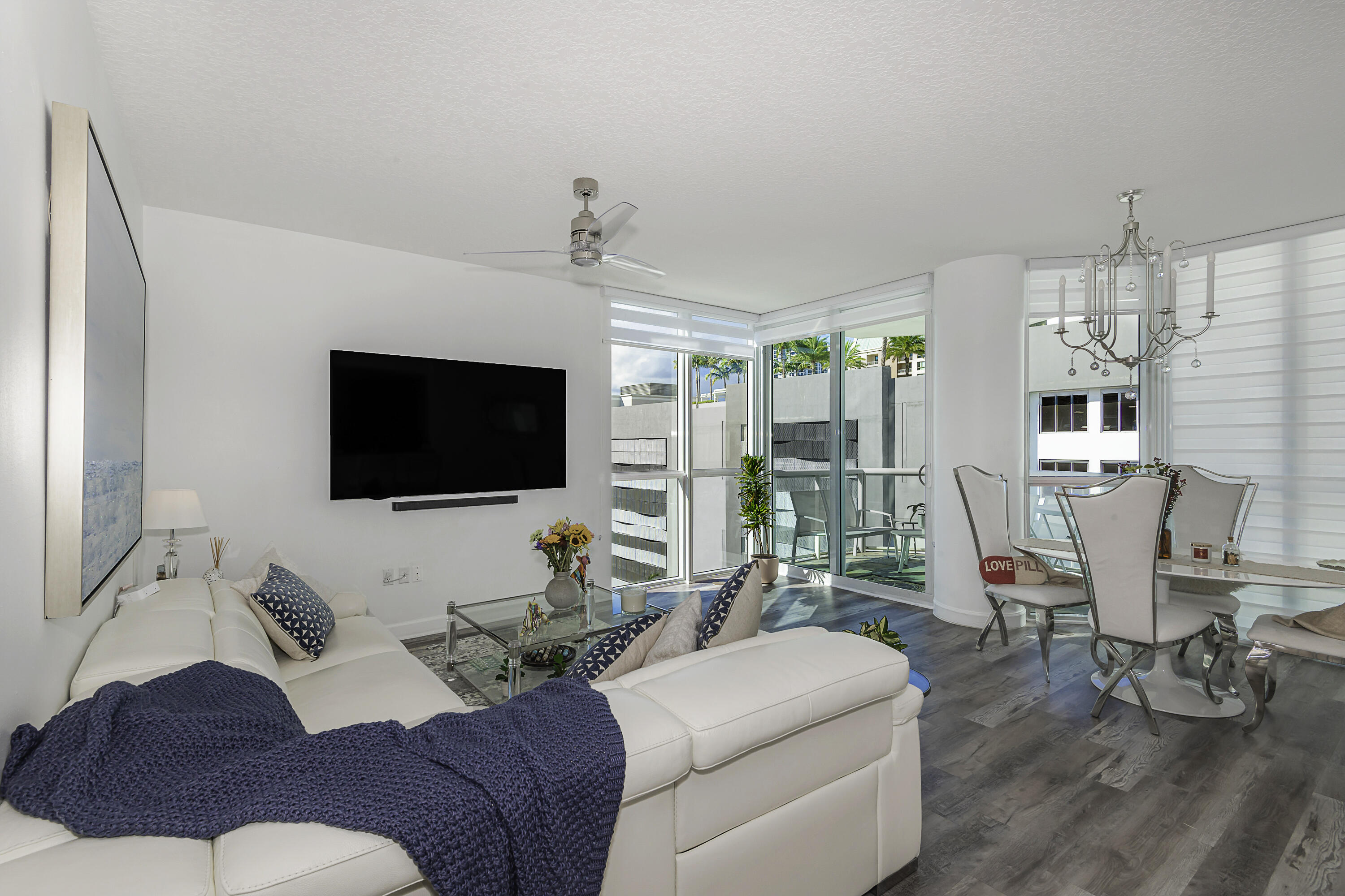 111 SE 8th #705, Fort Lauderdale FL 33301