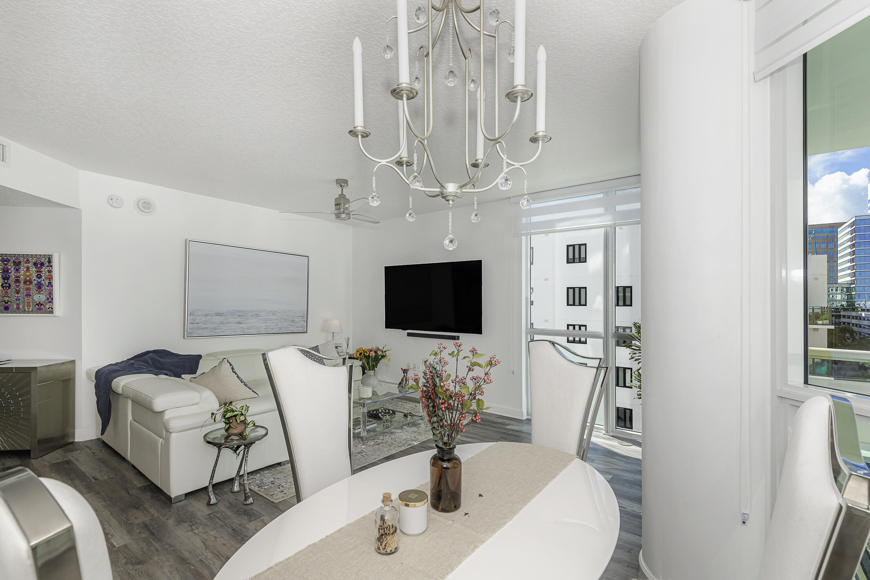111 SE 8th #705, Fort Lauderdale FL 33301