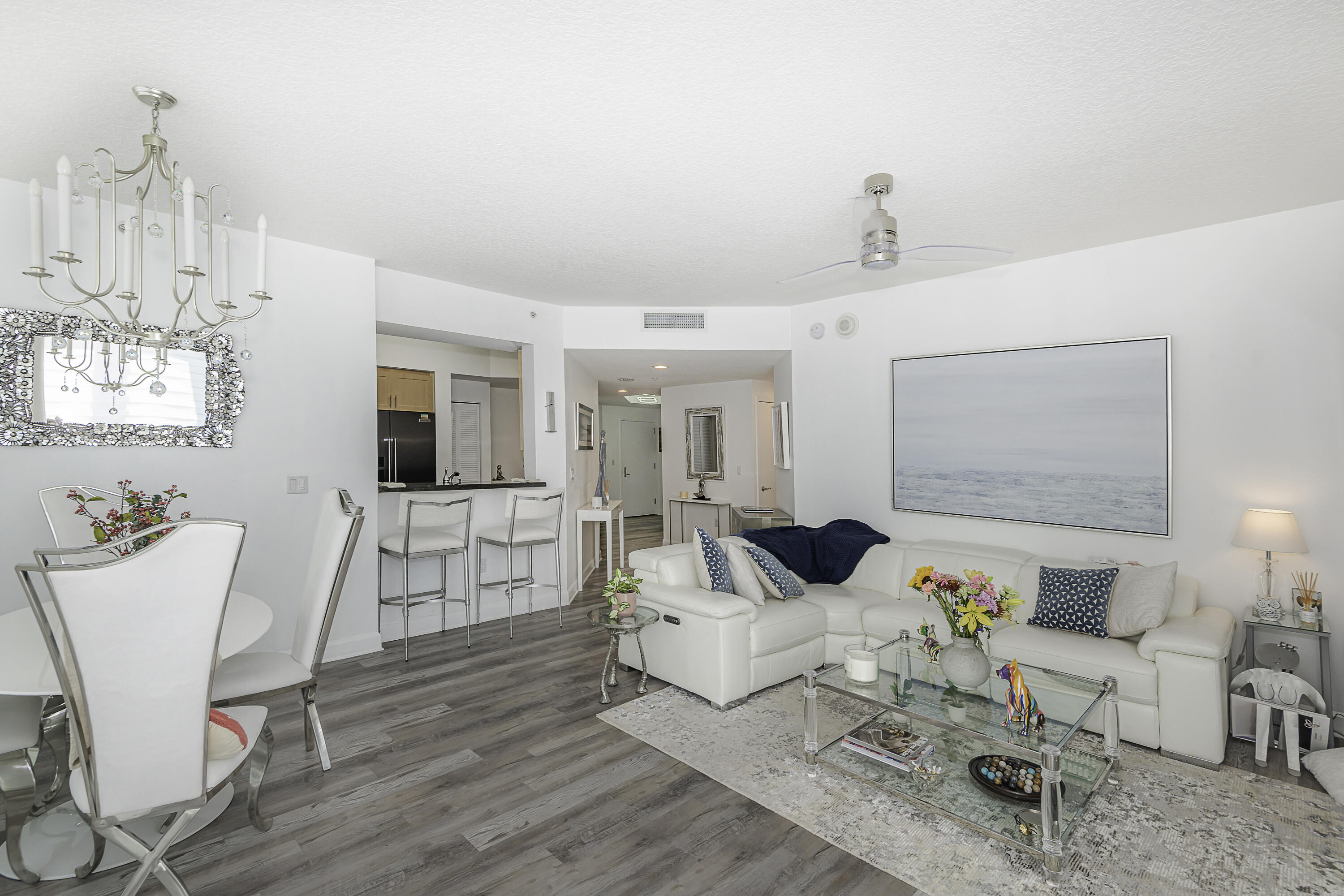 111 SE 8th #705, Fort Lauderdale FL 33301