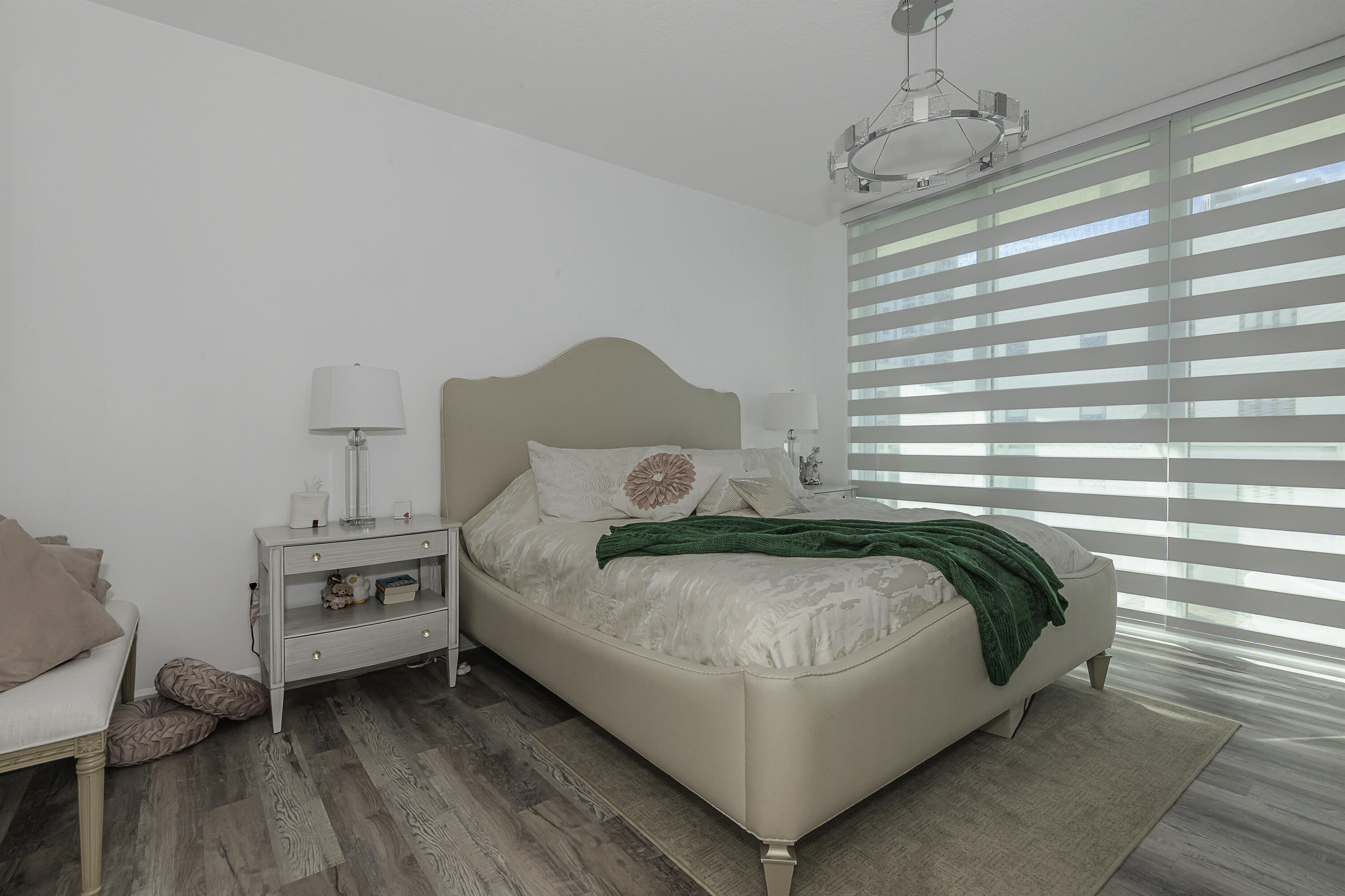 111 SE 8th #705, Fort Lauderdale FL 33301