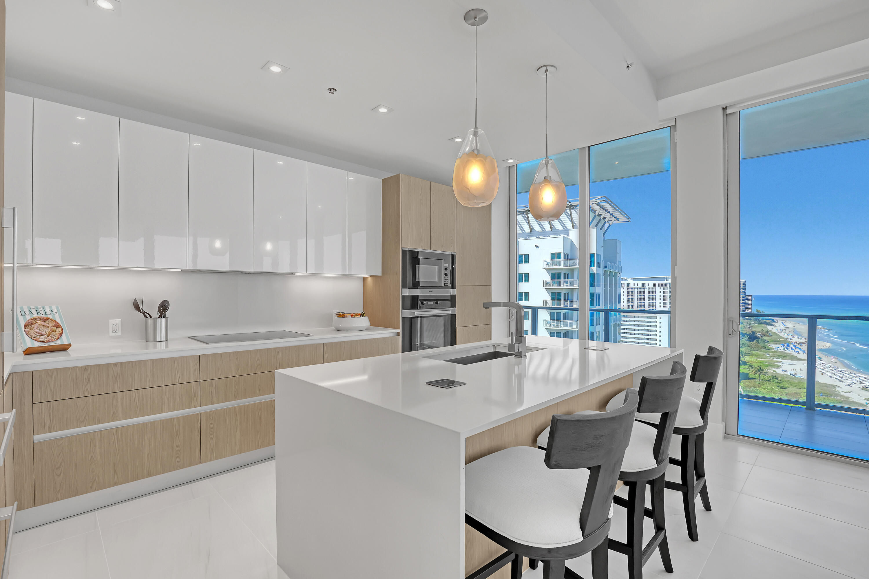 3100 N Ocean #H-1703, Riviera Beach FL 33404