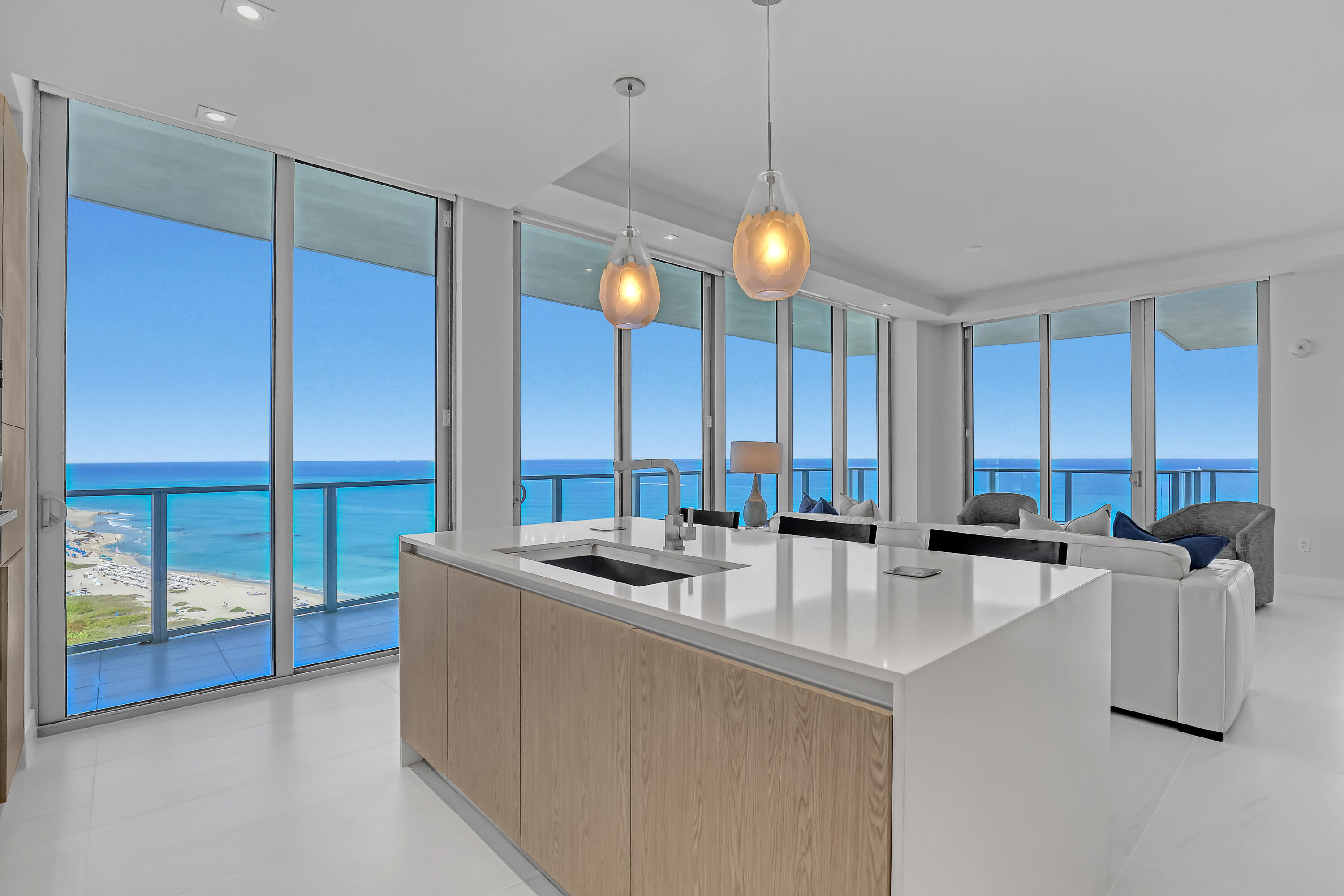 3100 N Ocean #H-1703, Riviera Beach FL 33404