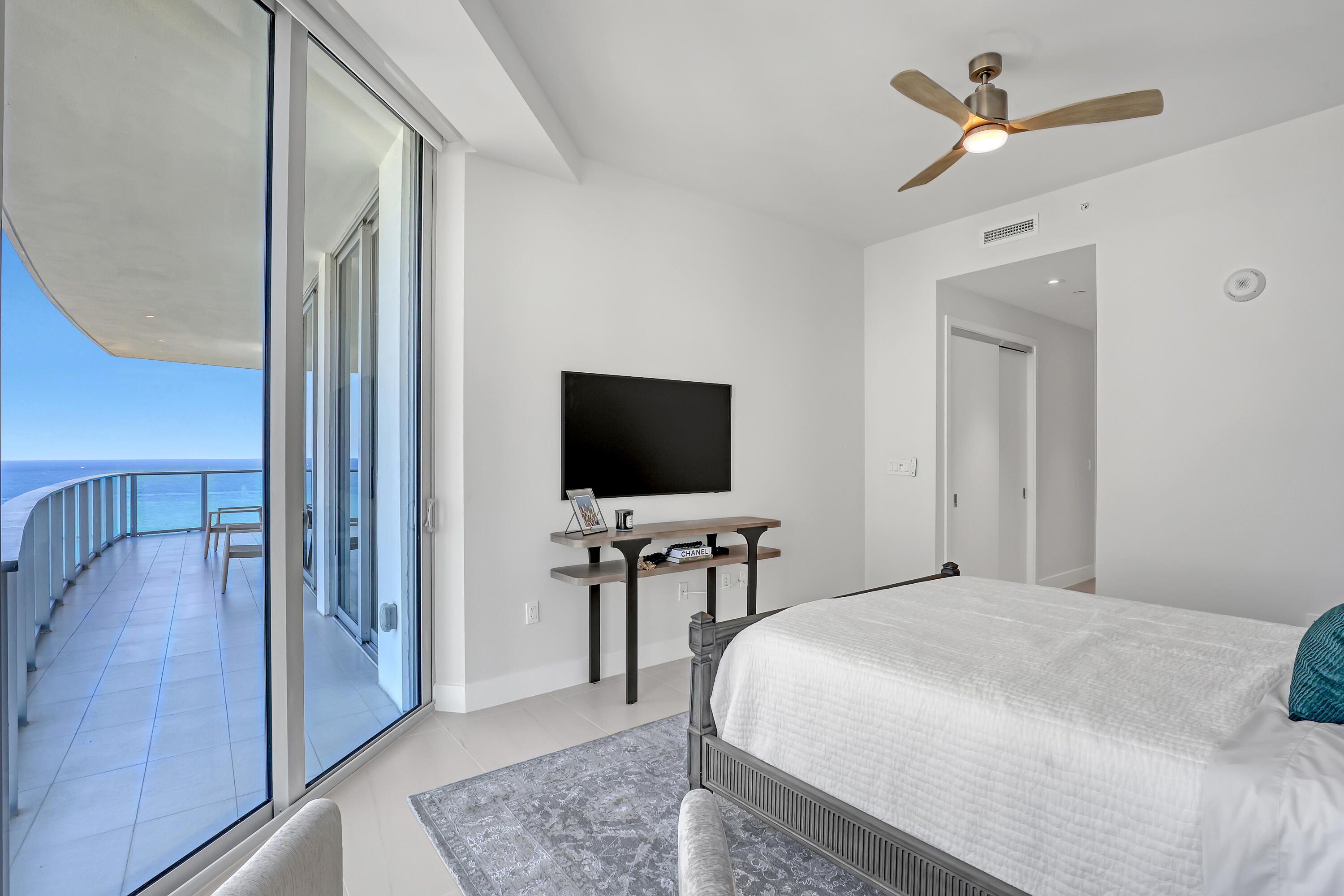 3100 N Ocean #H-1703, Riviera Beach FL 33404