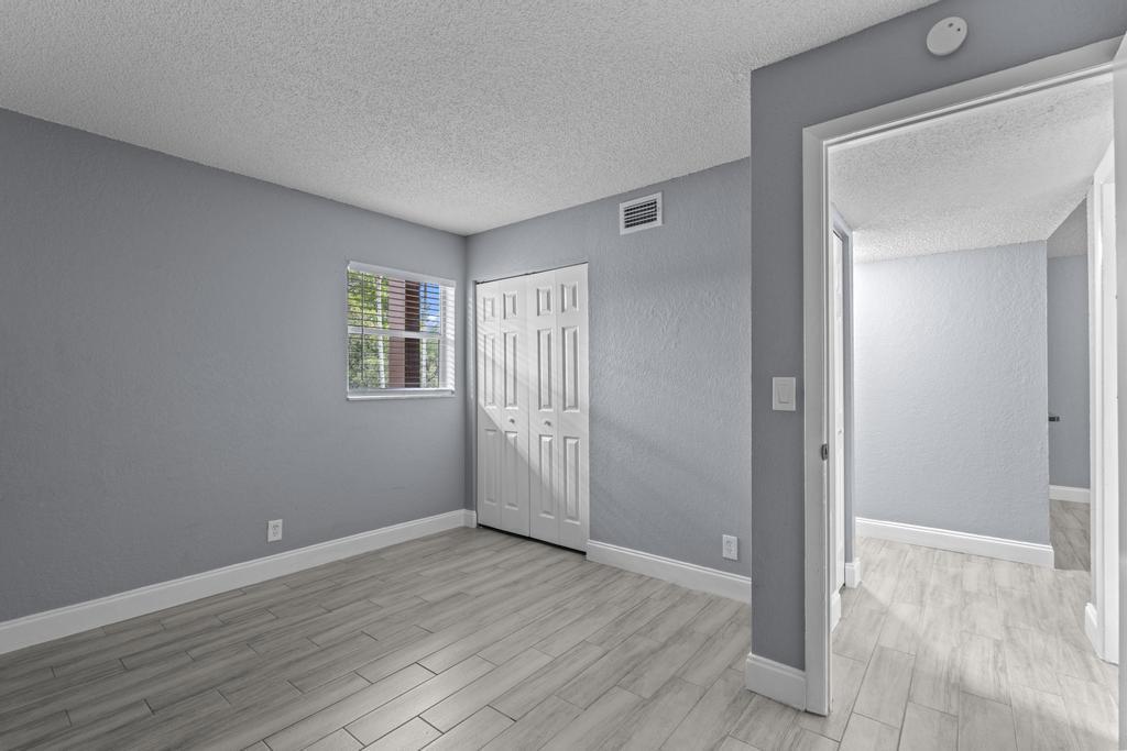 120 Sparrow #205, Royal Palm Beach FL 33411
