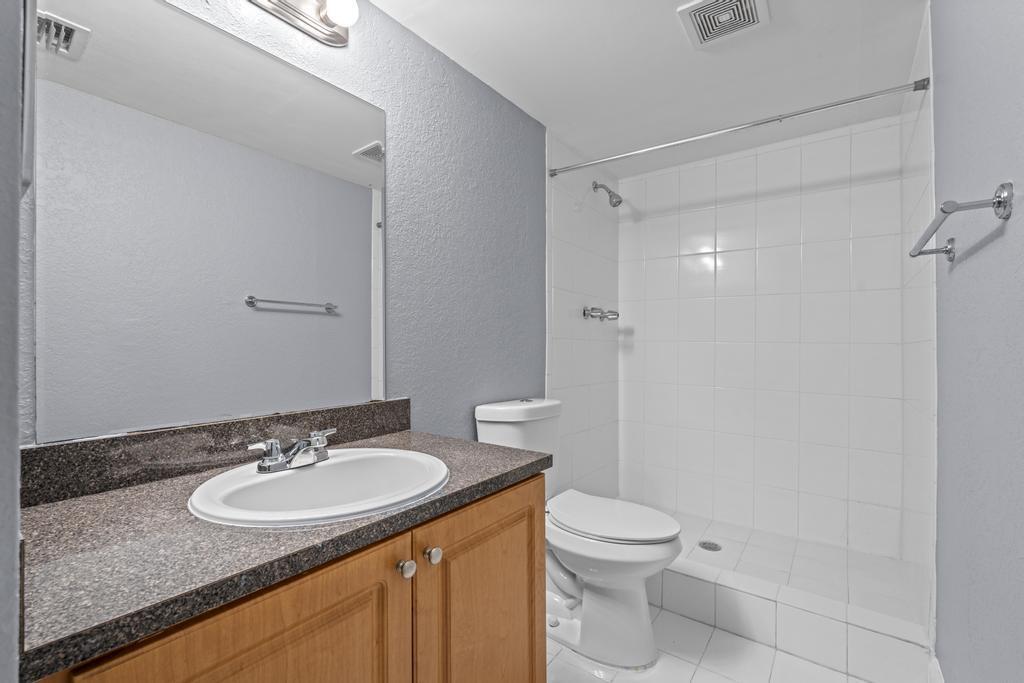 120 Sparrow #205, Royal Palm Beach FL 33411