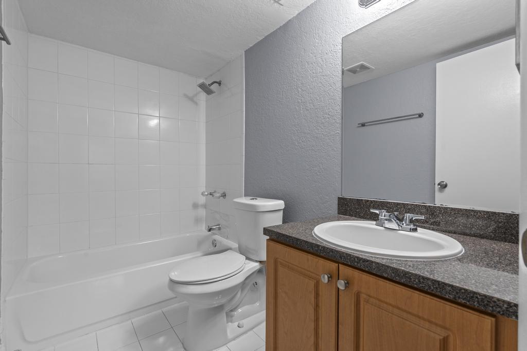 120 Sparrow #205, Royal Palm Beach FL 33411