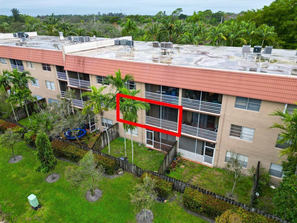 120 Sparrow #205, Royal Palm Beach FL 33411