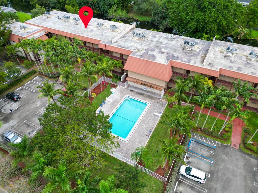 120 Sparrow #205, Royal Palm Beach FL 33411