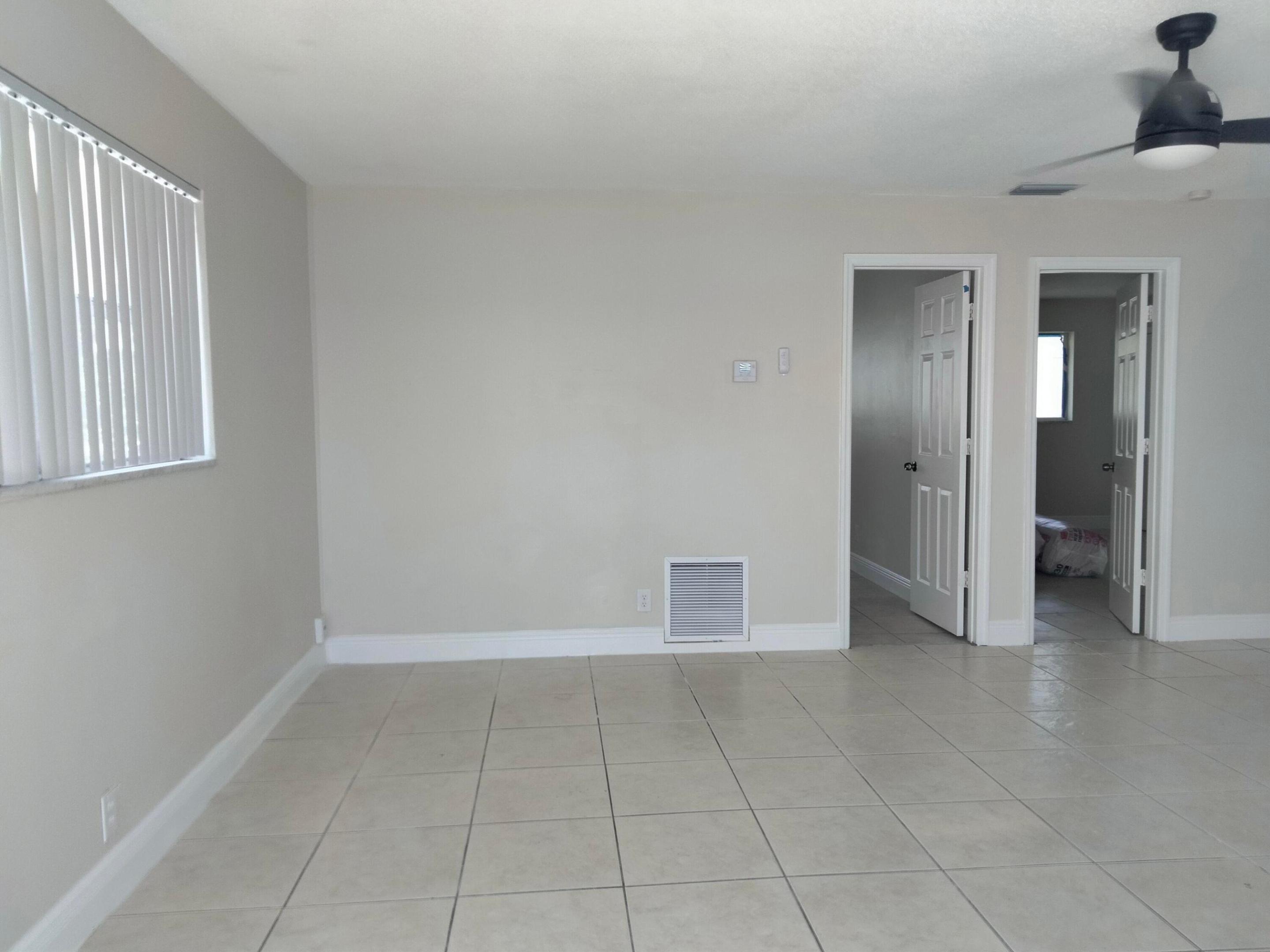 564 Holly ##1, Palm Beach Gardens FL 33410
