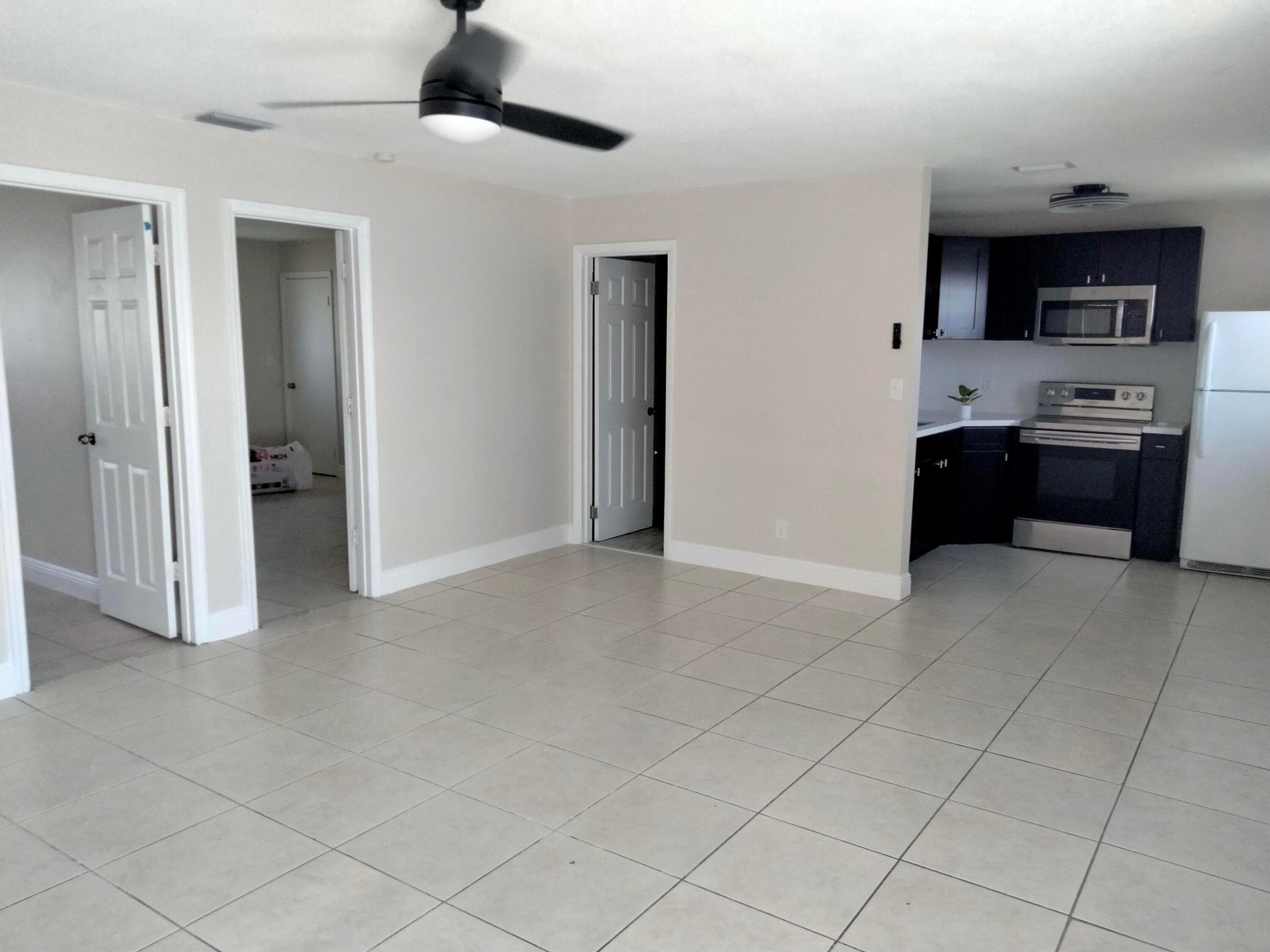 564 Holly ##1, Palm Beach Gardens FL 33410