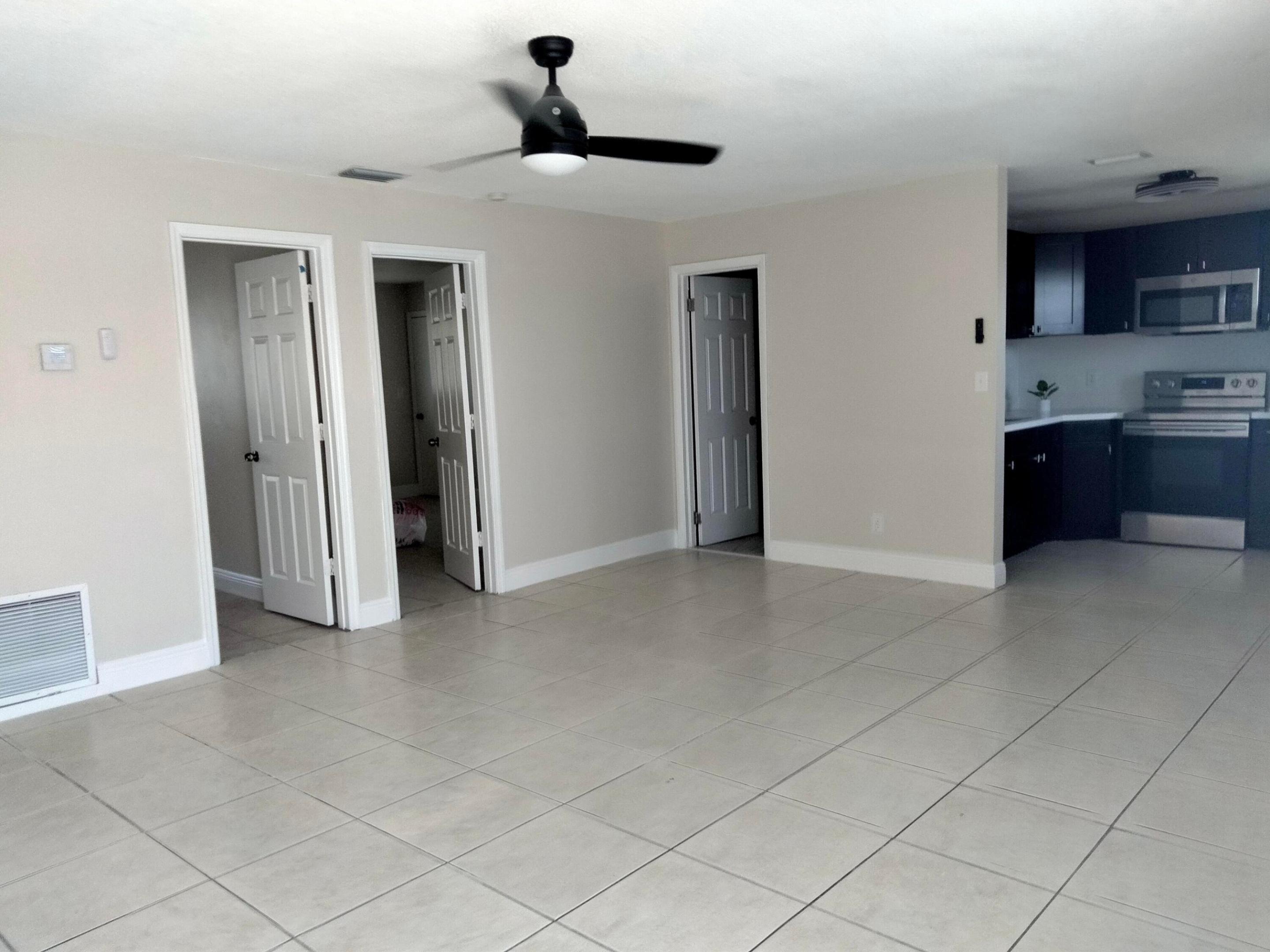 564 Holly ##1, Palm Beach Gardens FL 33410
