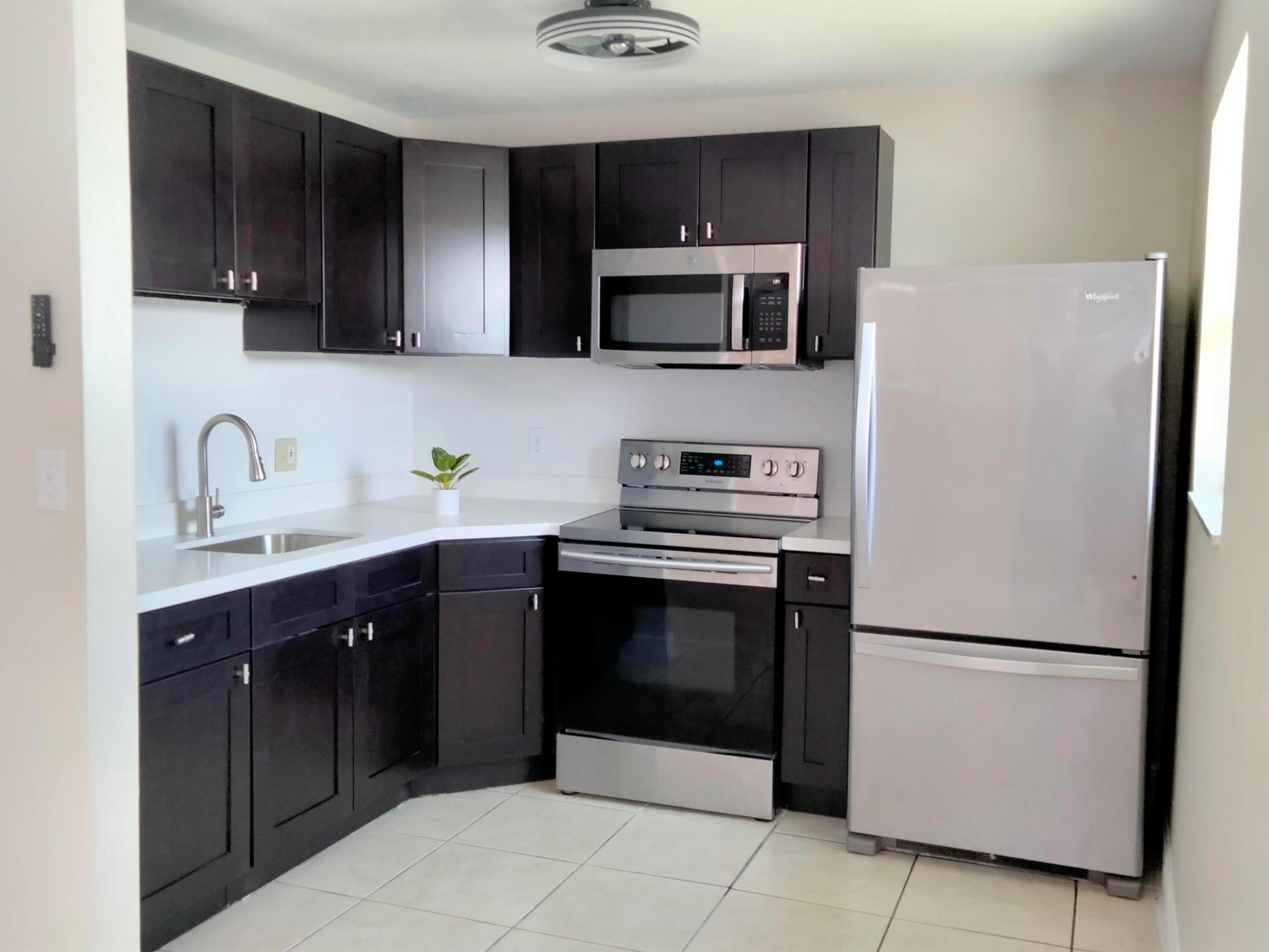 564 Holly ##1, Palm Beach Gardens FL 33410