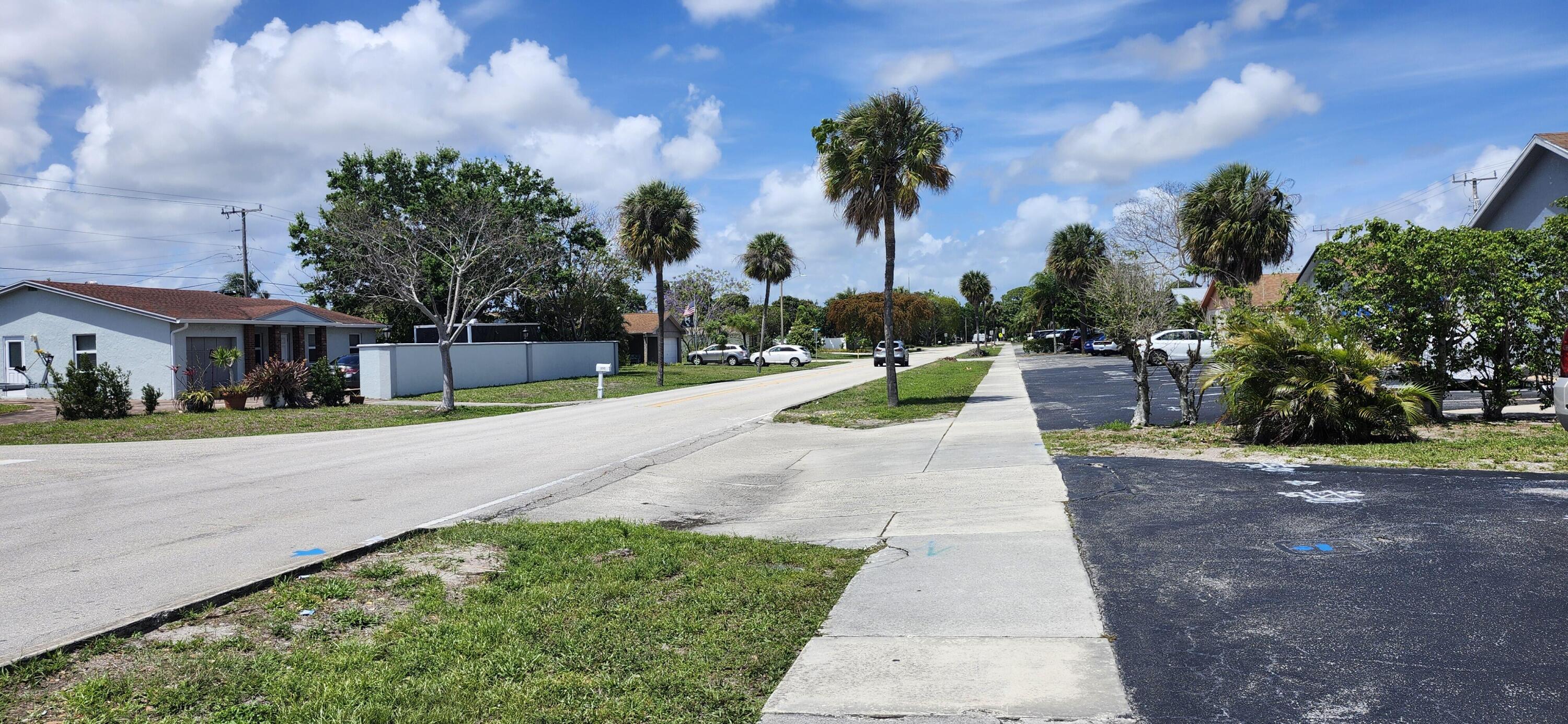 564 Holly ##1, Palm Beach Gardens FL 33410