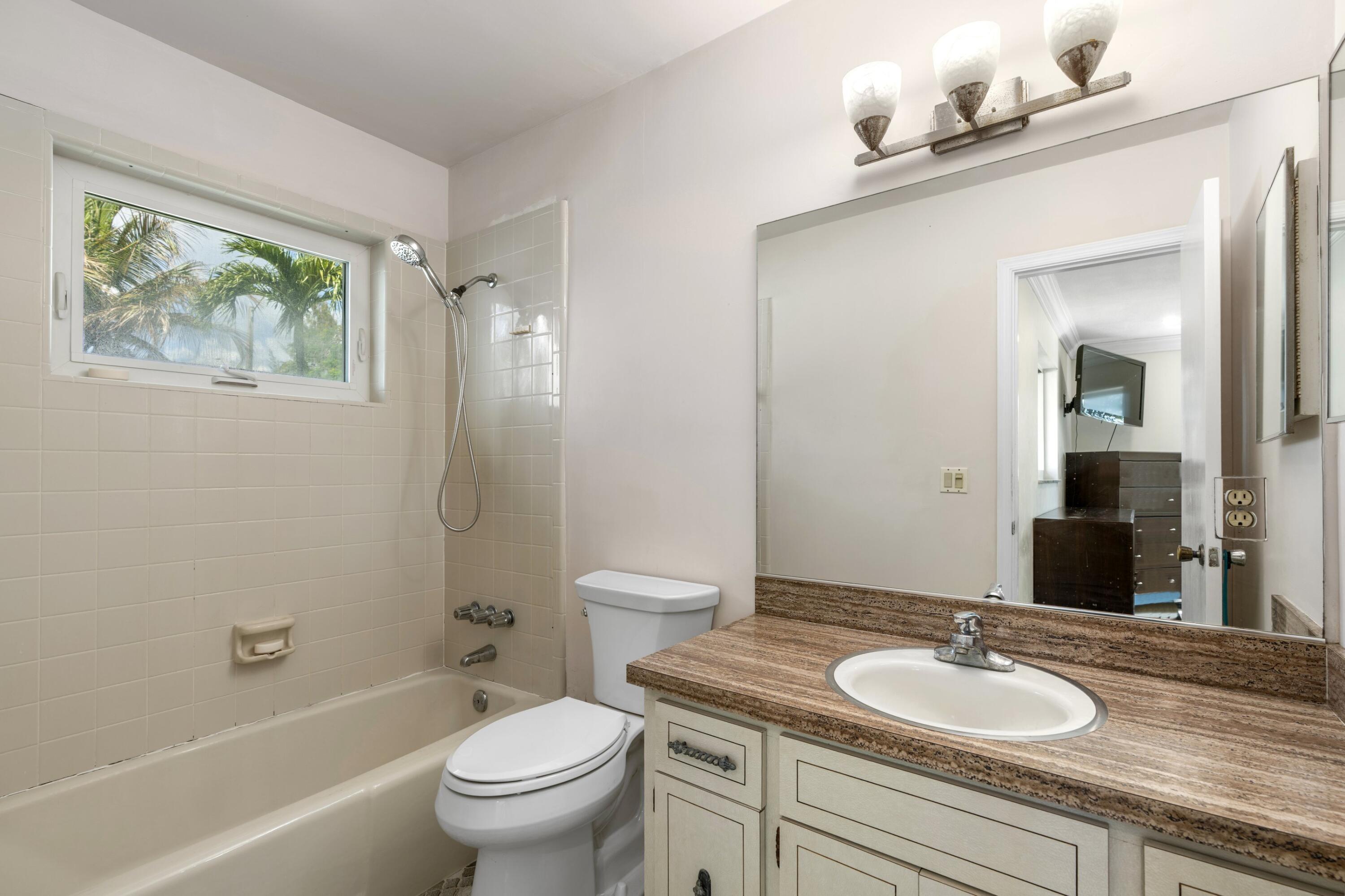 1570 SW 10th, Boca Raton FL 33486