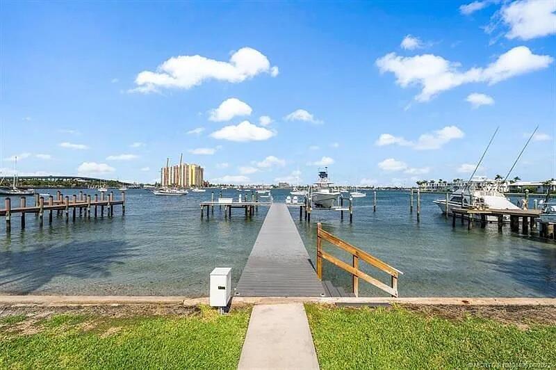 2941 Lake, Singer Island FL 33404