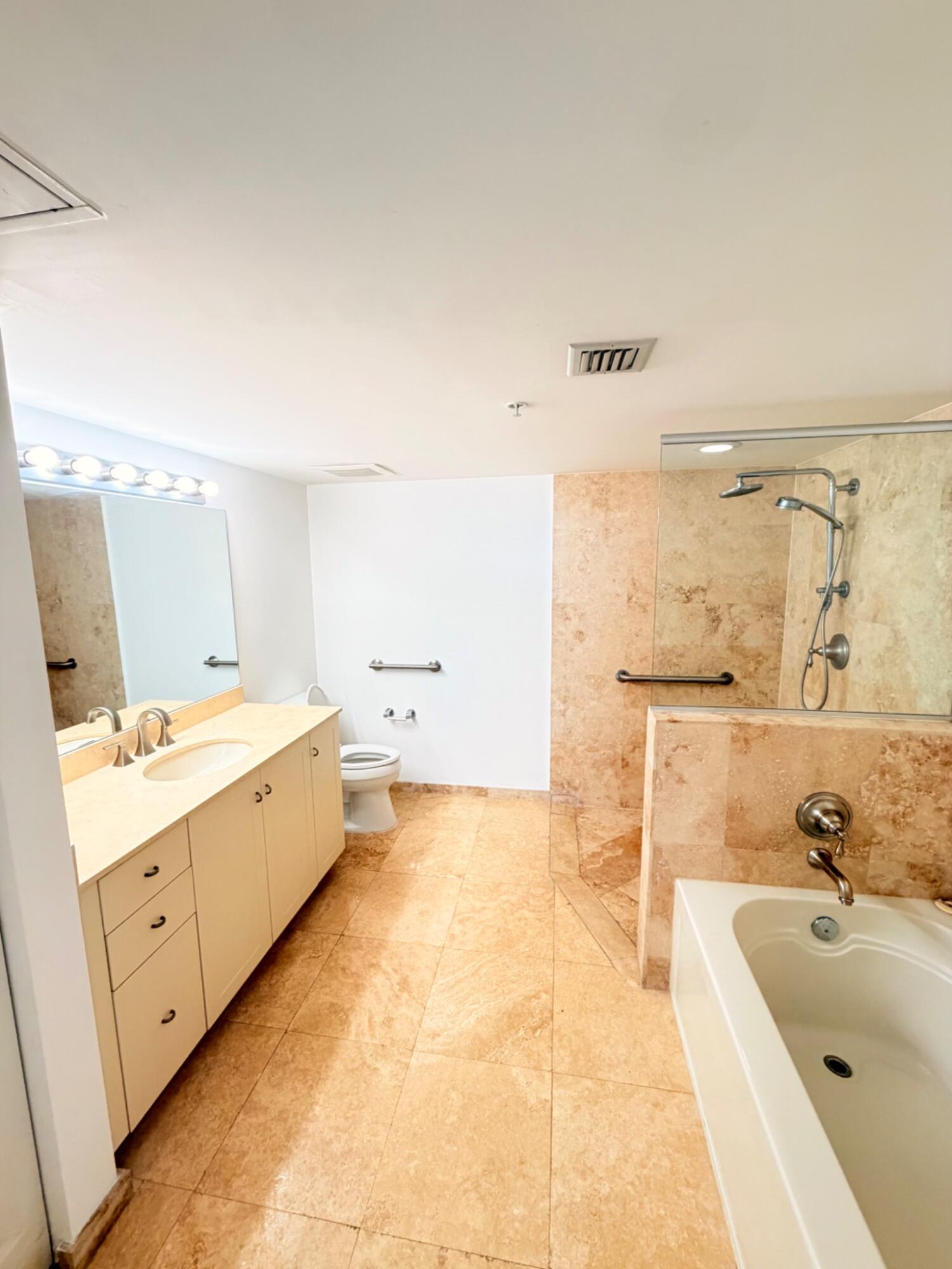 3232 Coral #1601, Miami FL 33145
