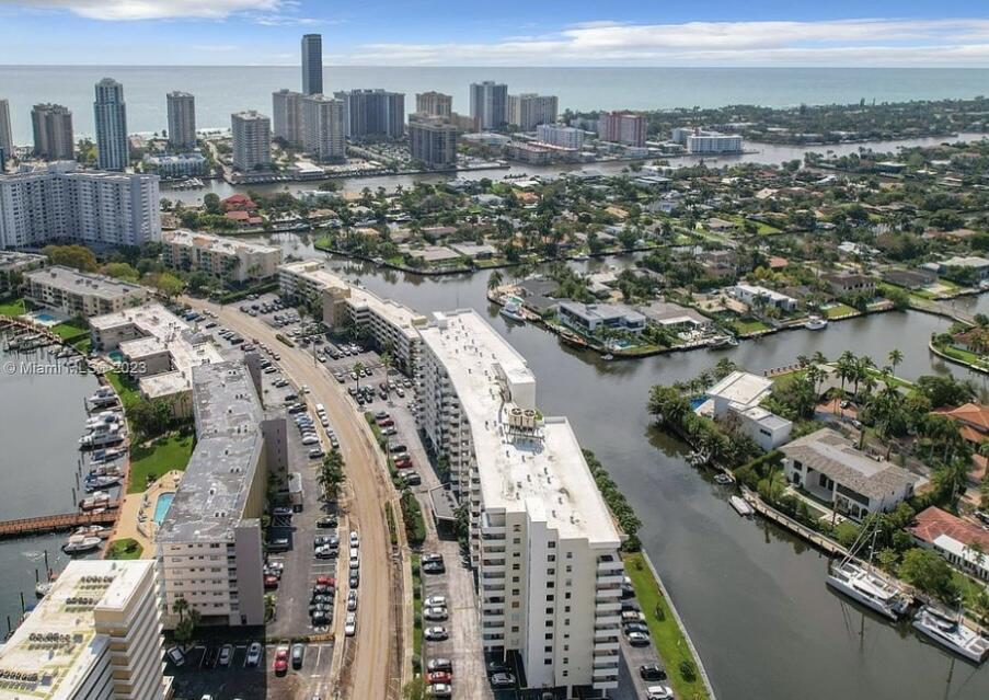 401 Golden Isles #913, Hallandale Beach FL 33009
