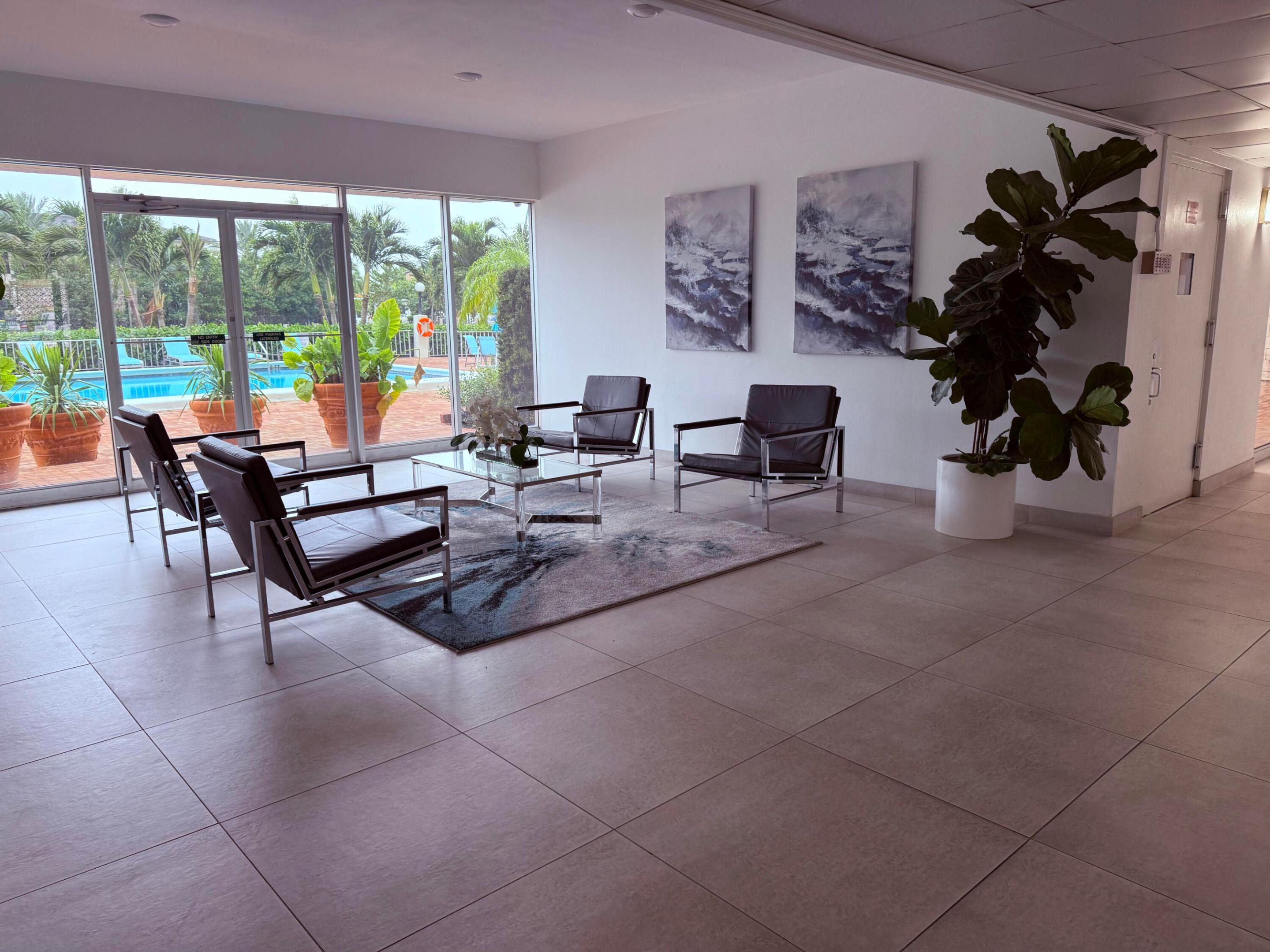 401 Golden Isles #913, Hallandale Beach FL 33009