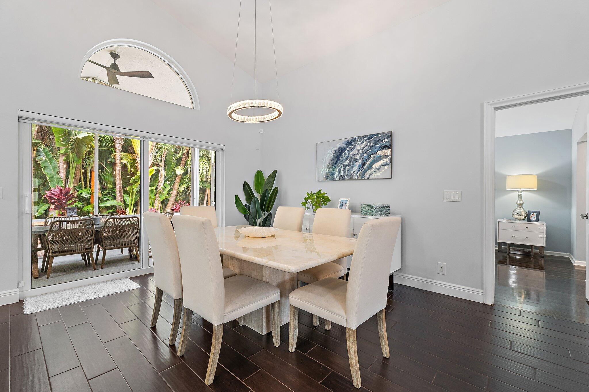 463 Woodview, Palm Beach Gardens FL 33418