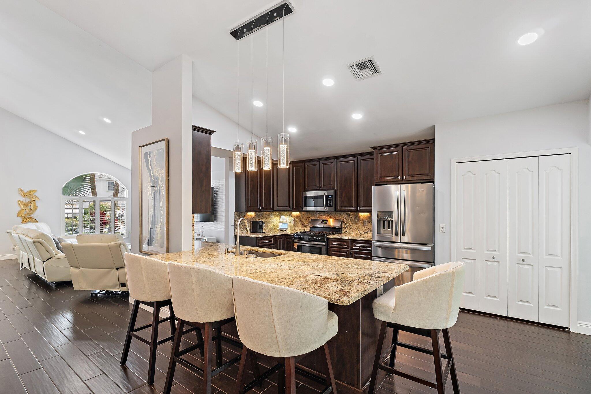 463 Woodview, Palm Beach Gardens FL 33418