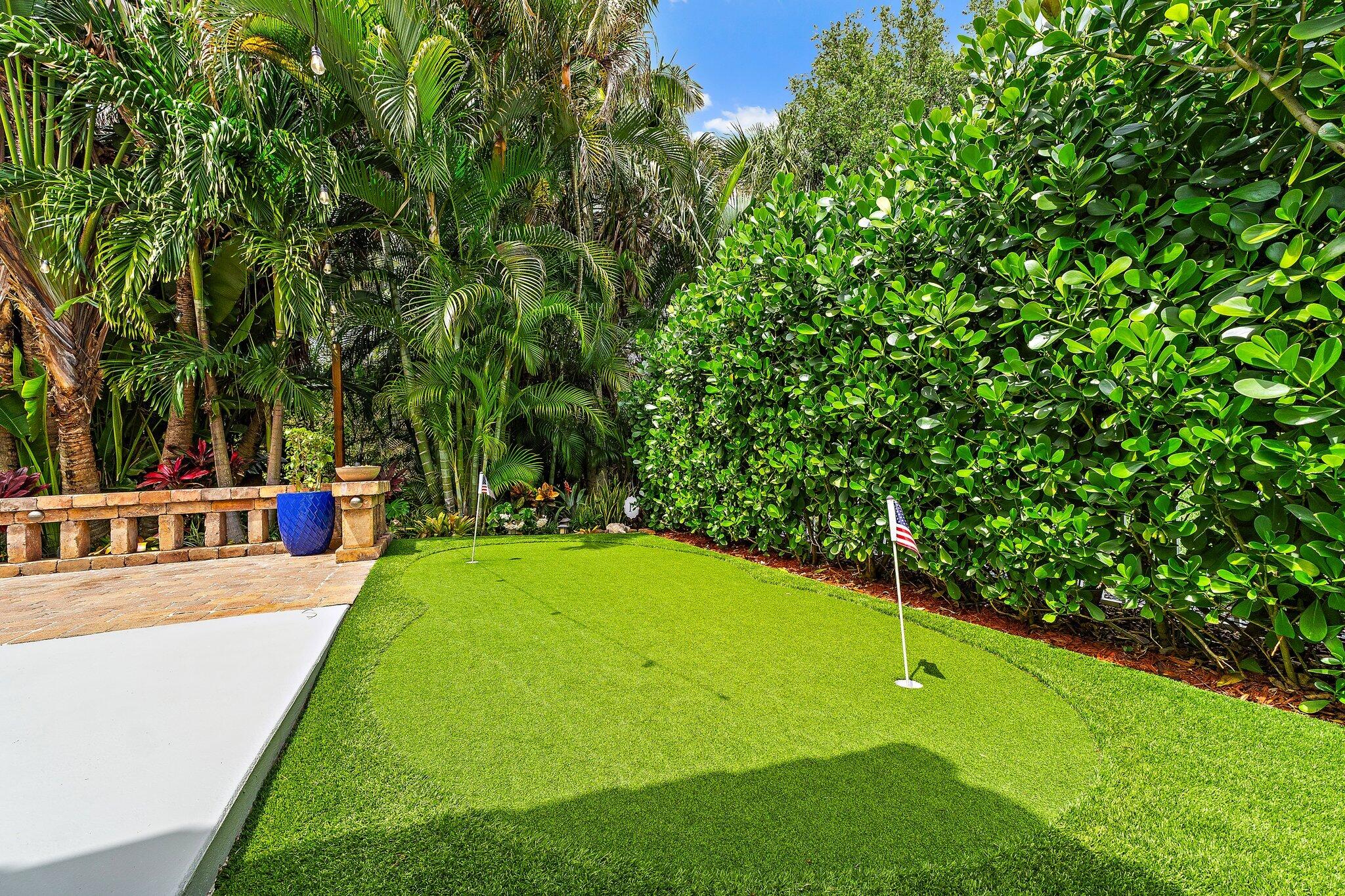 463 Woodview, Palm Beach Gardens FL 33418