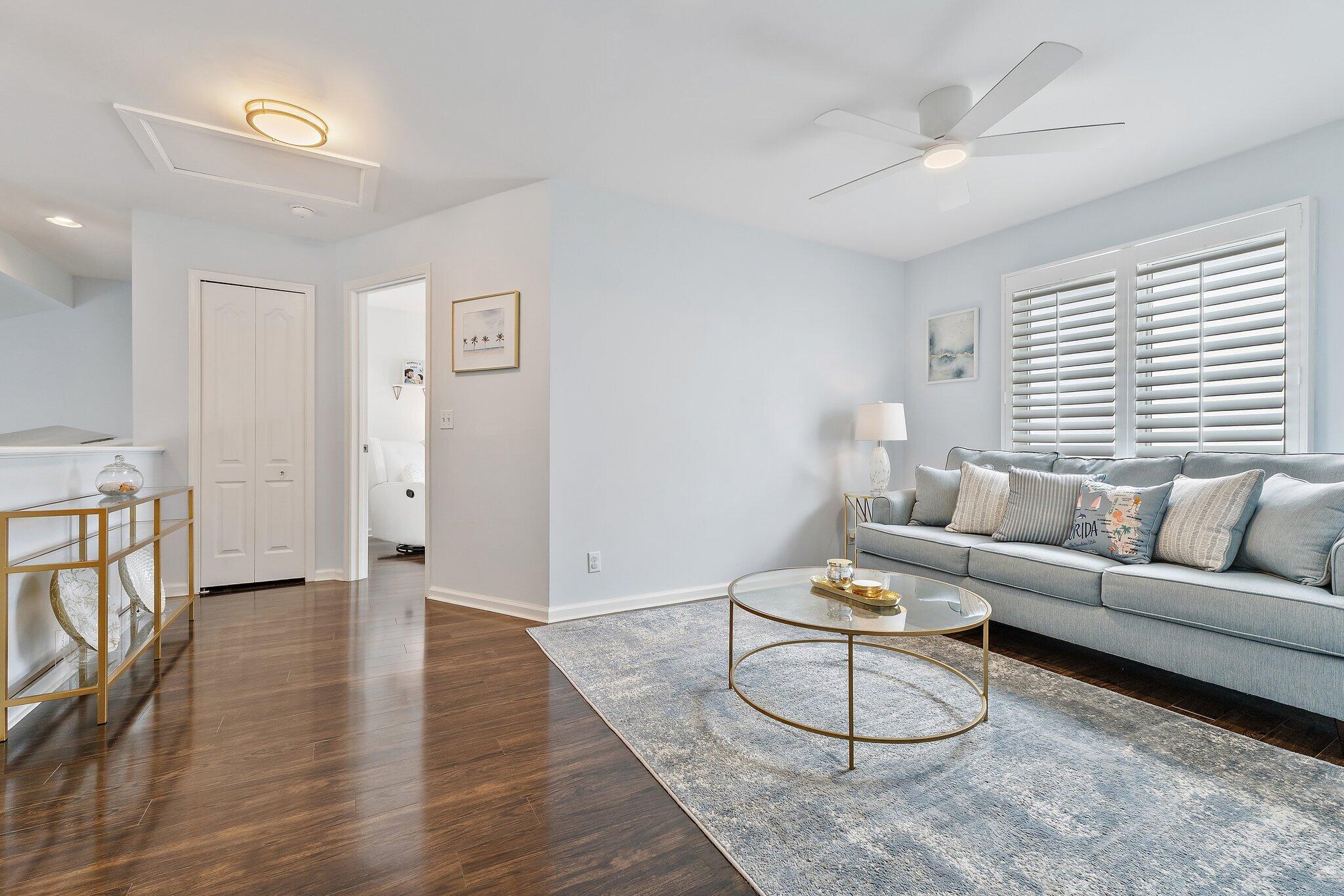 463 Woodview, Palm Beach Gardens FL 33418