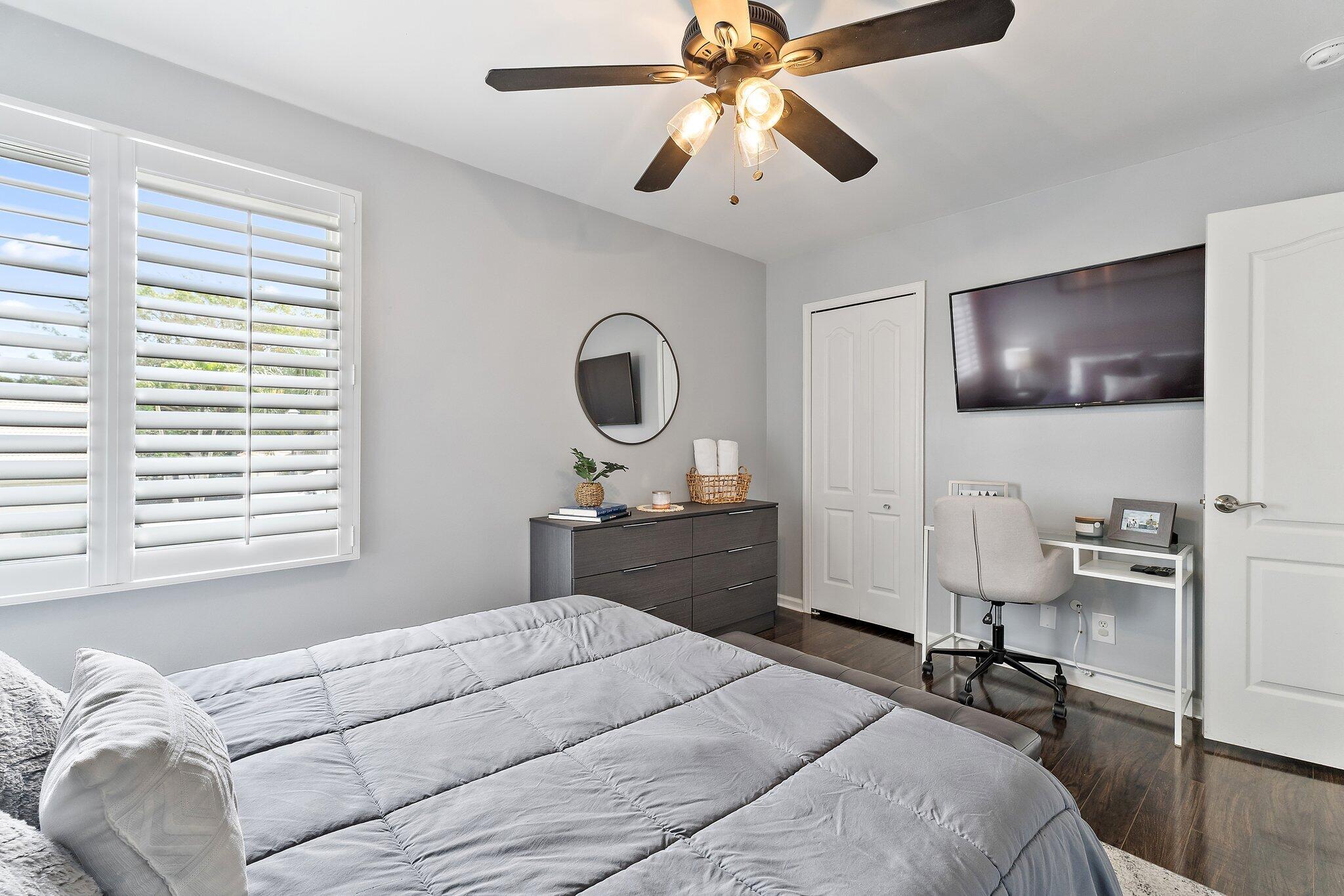 463 Woodview, Palm Beach Gardens FL 33418