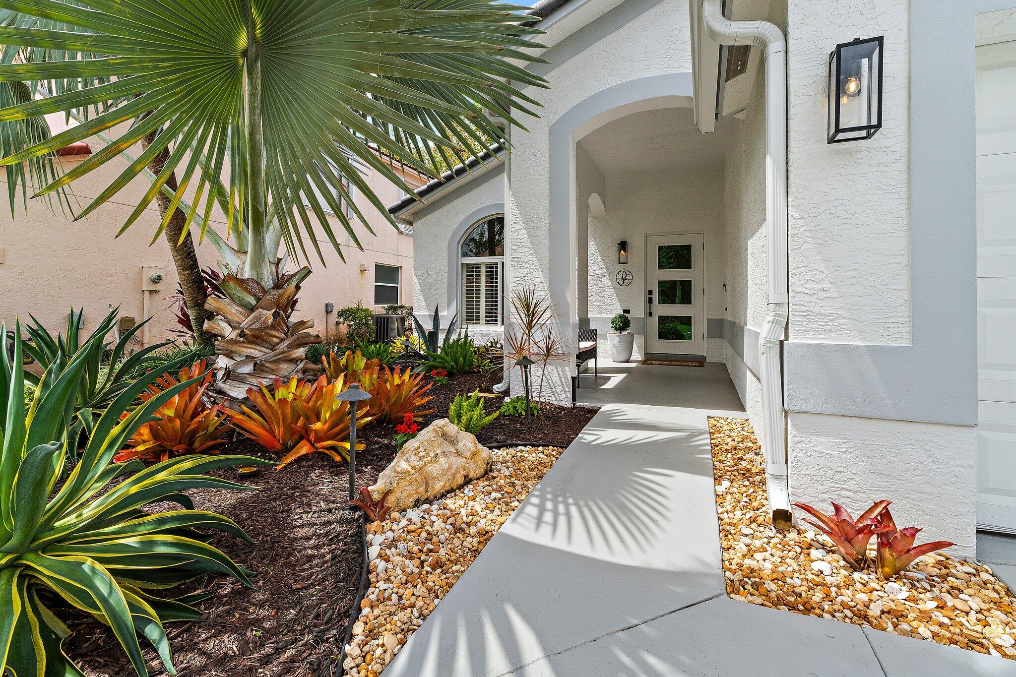 463 Woodview, Palm Beach Gardens FL 33418