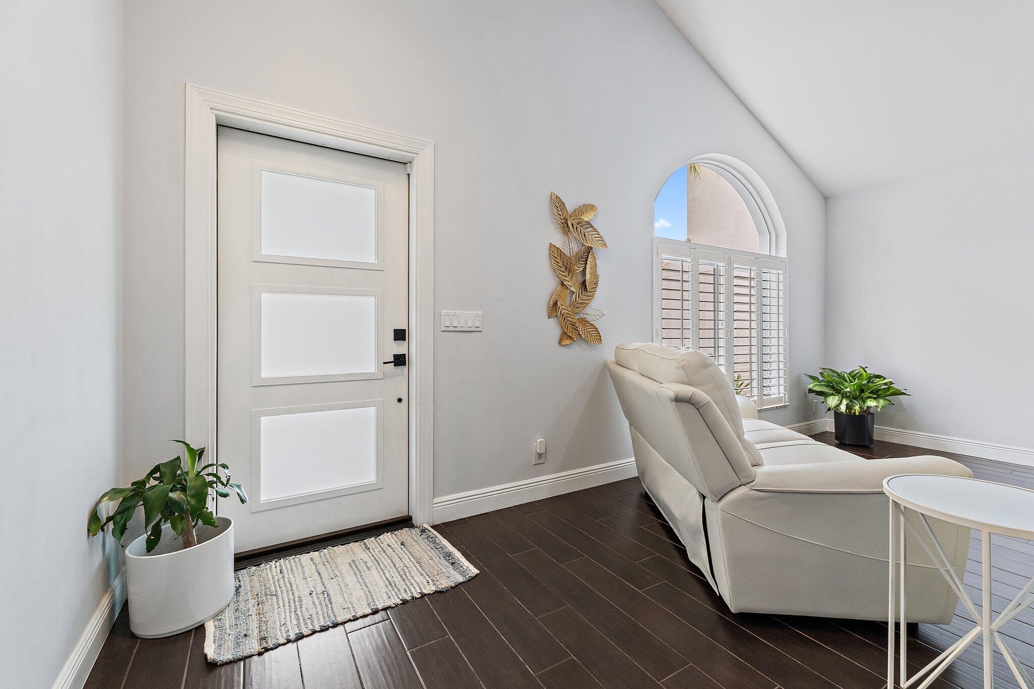 463 Woodview, Palm Beach Gardens FL 33418