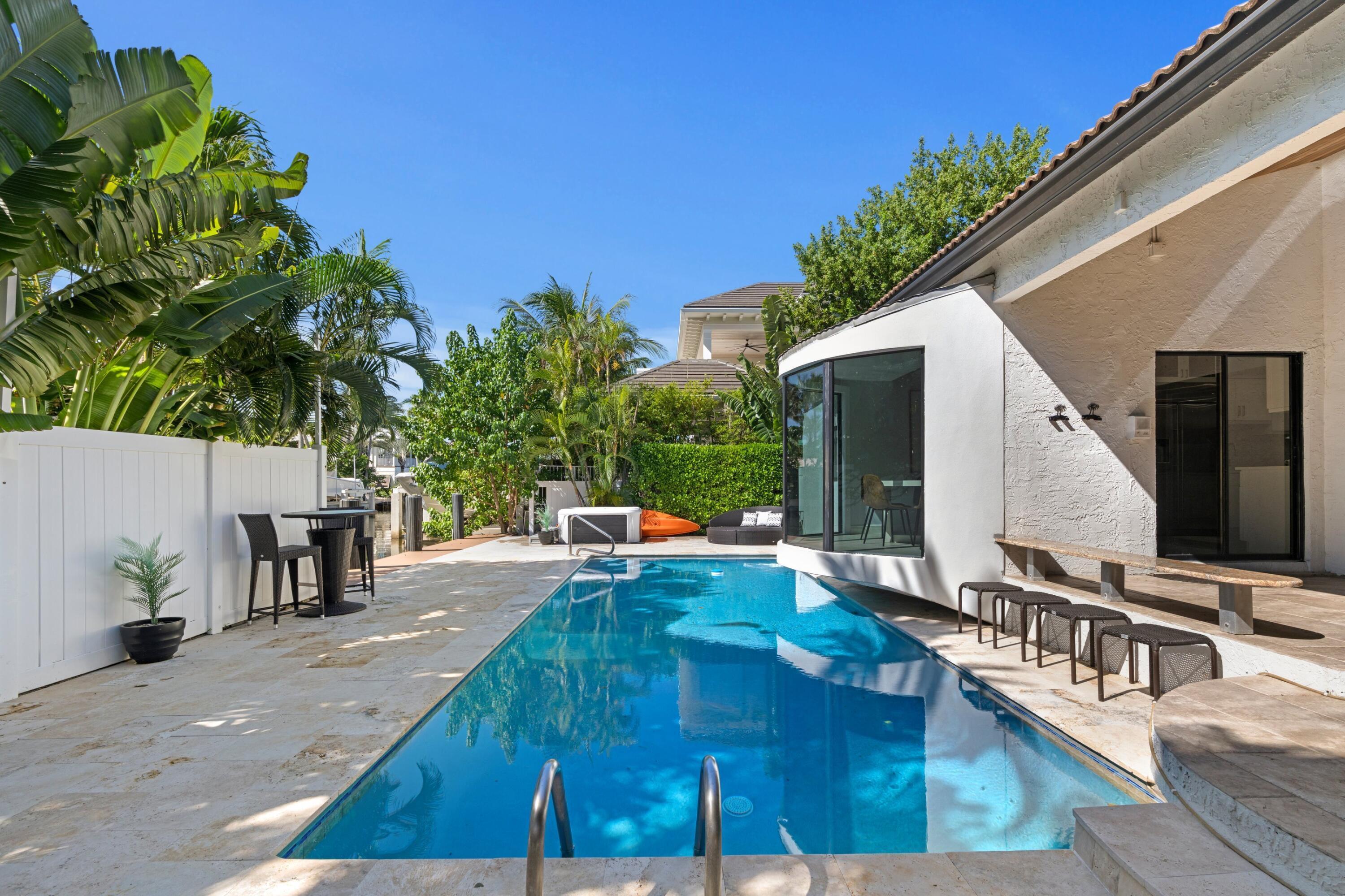 1050 Brooks, Delray Beach FL 33483