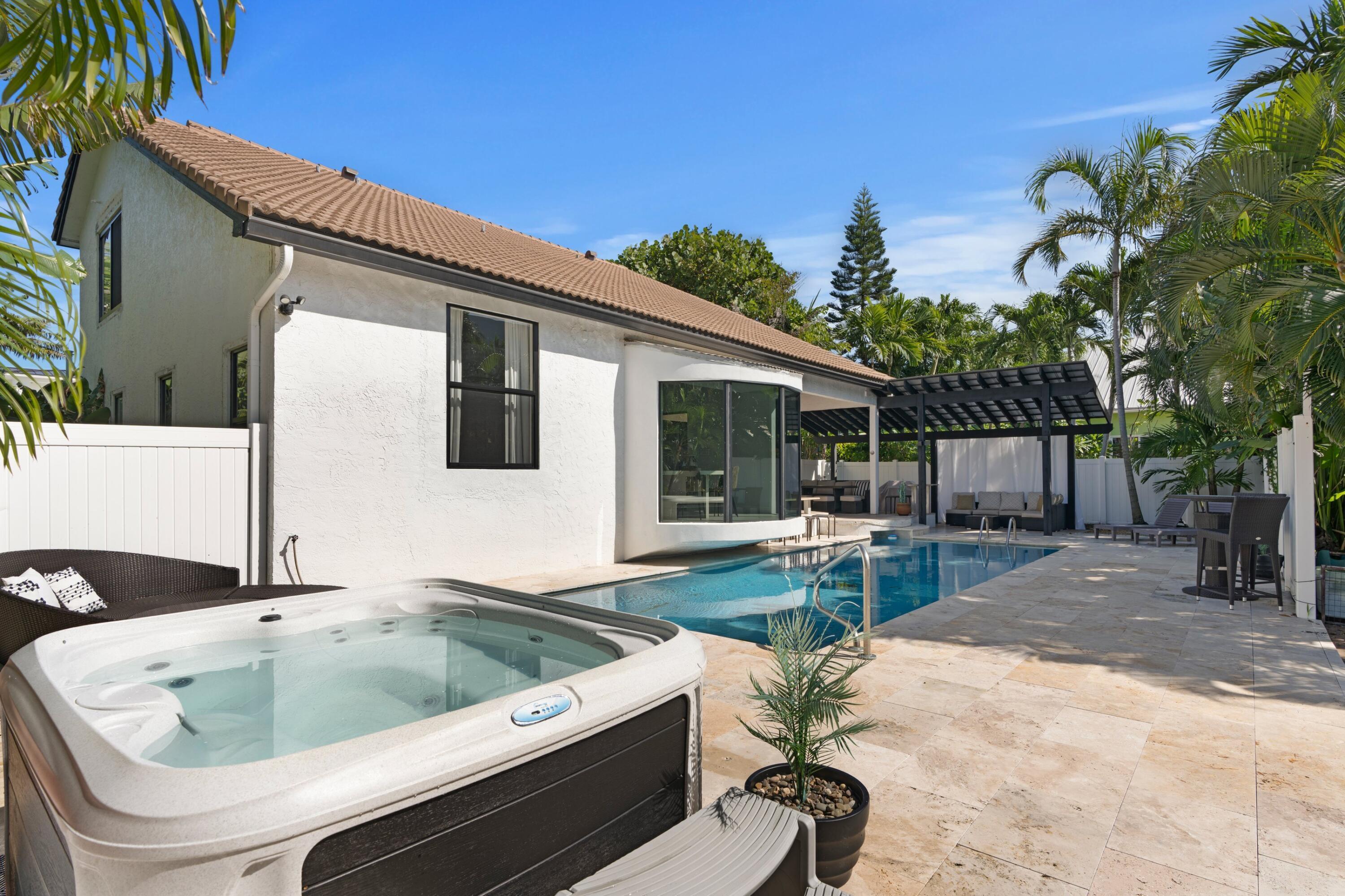1050 Brooks, Delray Beach FL 33483