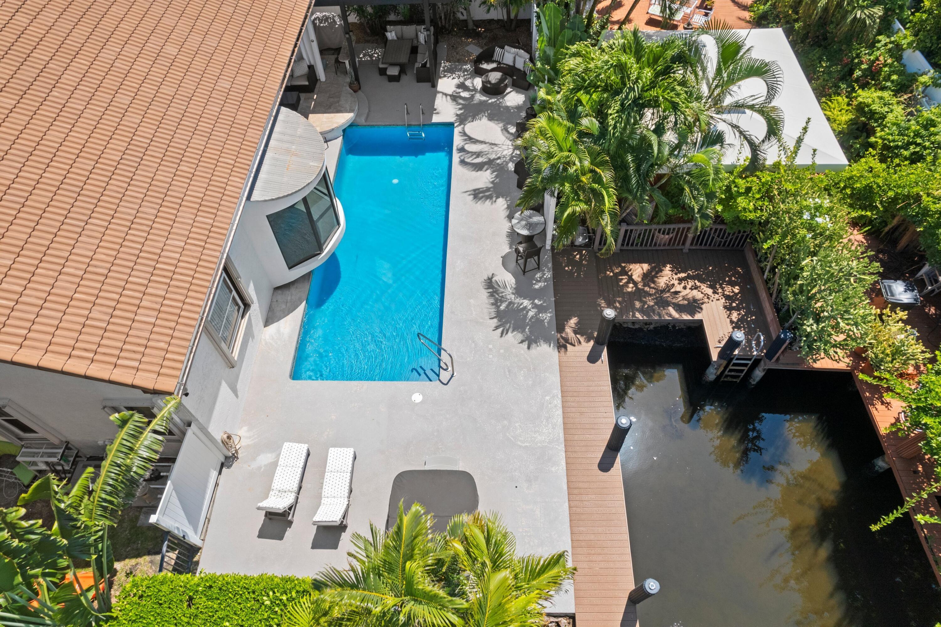 1050 Brooks, Delray Beach FL 33483