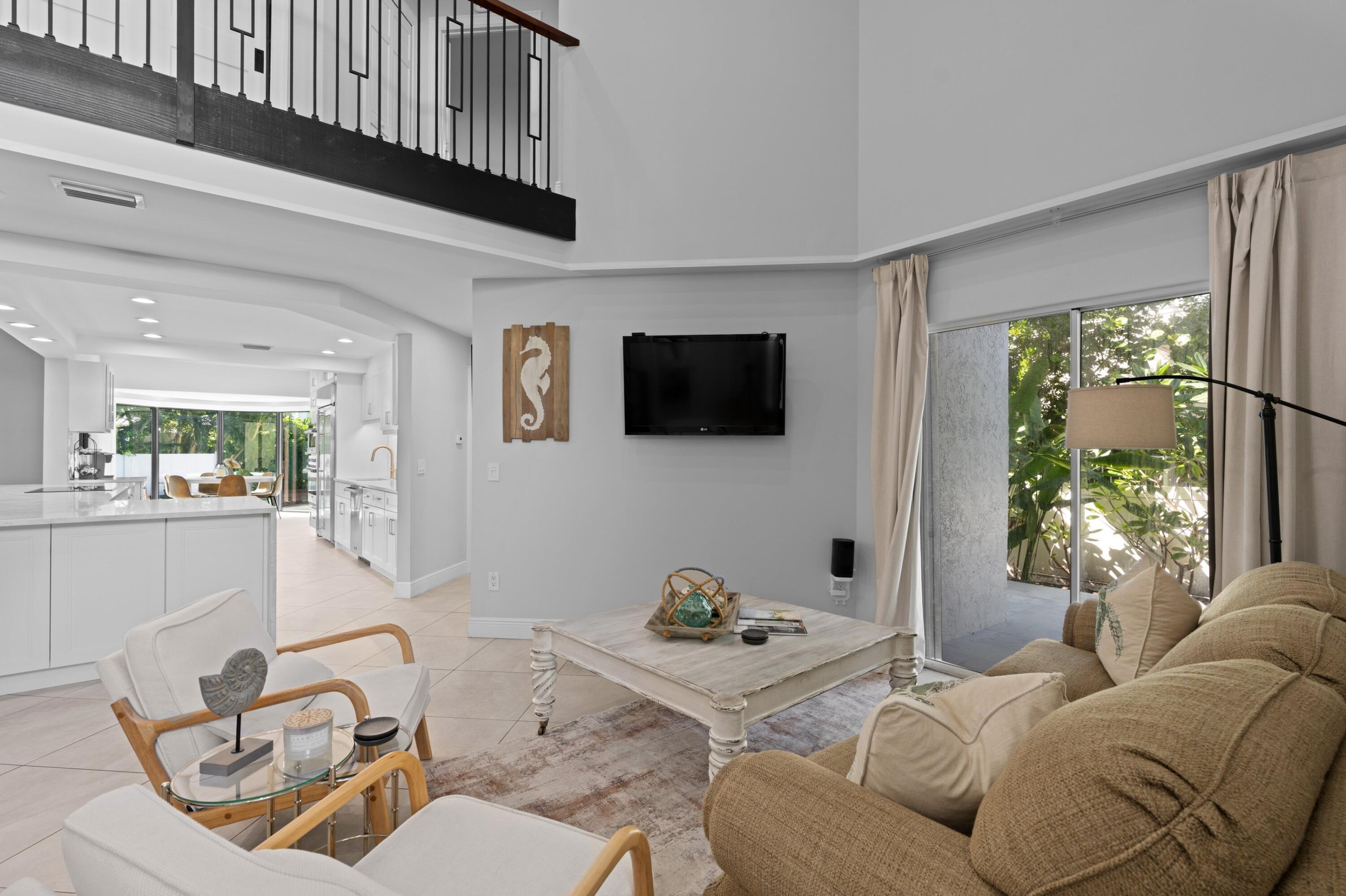 1050 Brooks, Delray Beach FL 33483