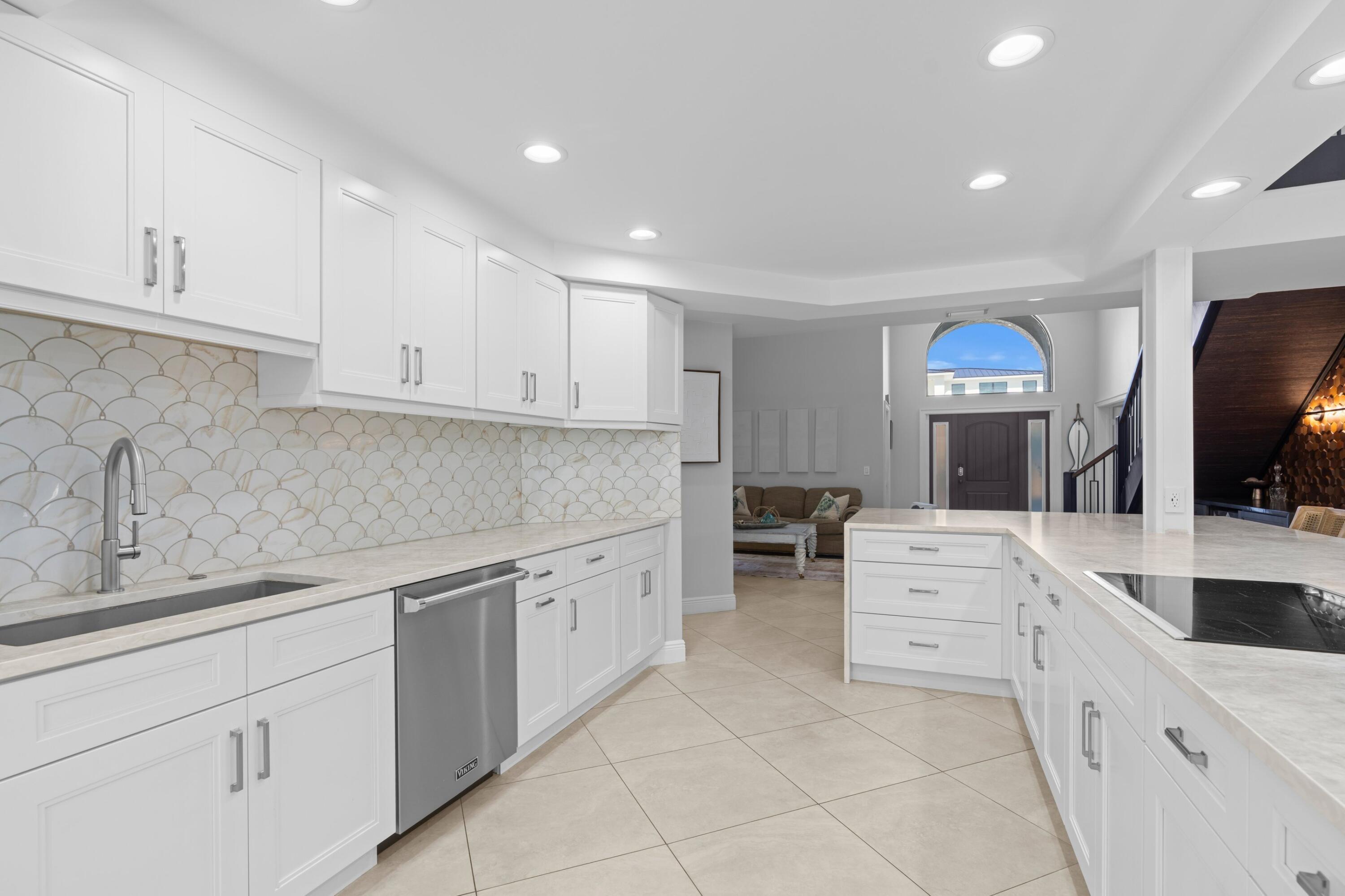 1050 Brooks, Delray Beach FL 33483