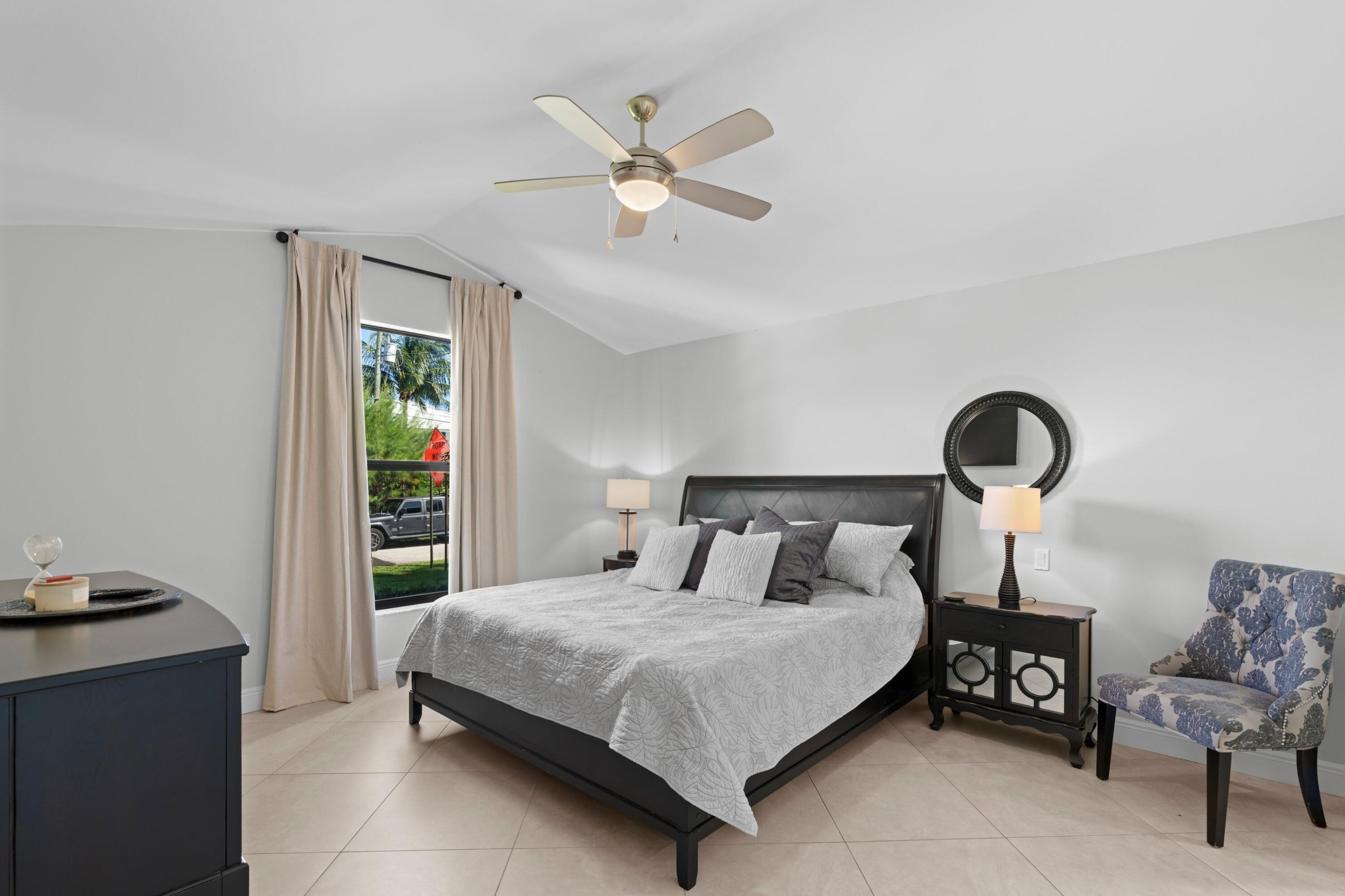 1050 Brooks, Delray Beach FL 33483